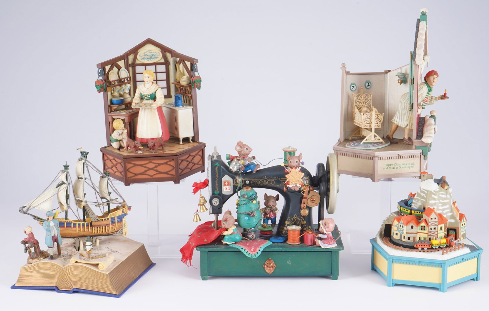 Enesco - 5 Music Box Collection, (1 of 8)