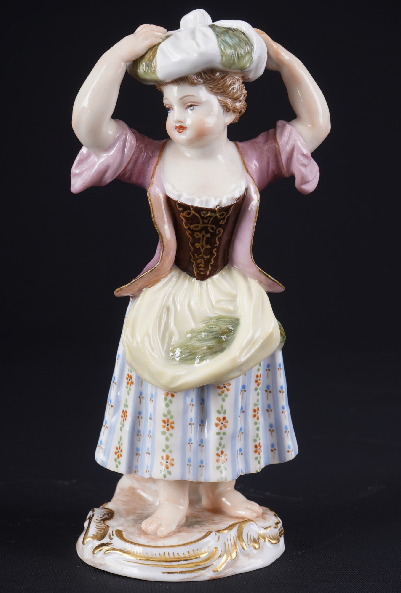 Meissen Gardener's Child girl with bundle 1st choice - J.J. KAENDLER, (1 of 7)