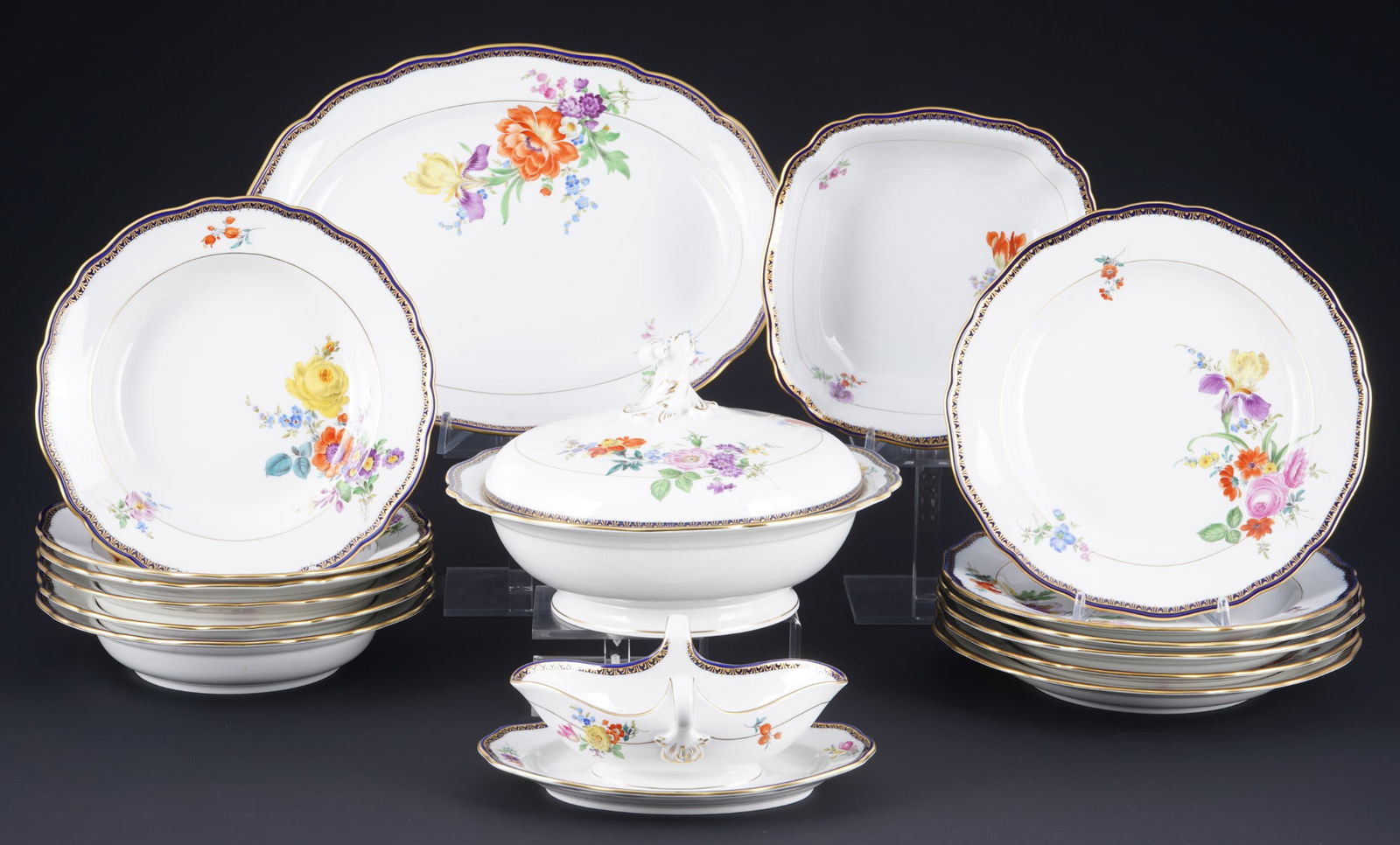Meissen A-Edge Flower Bouquet dinner service for 6 persons 1st choice, (1 of 9)
