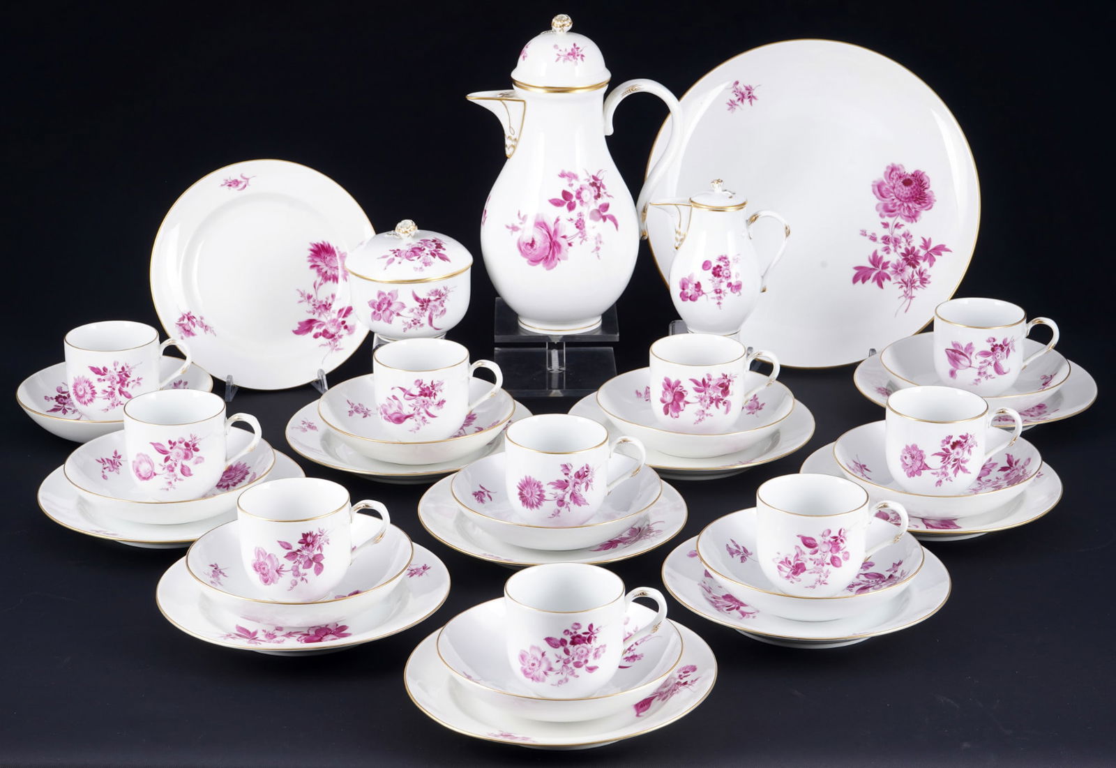 Meissen Flowers purple camaieu coffee service for 8 persons, (1 of 6)