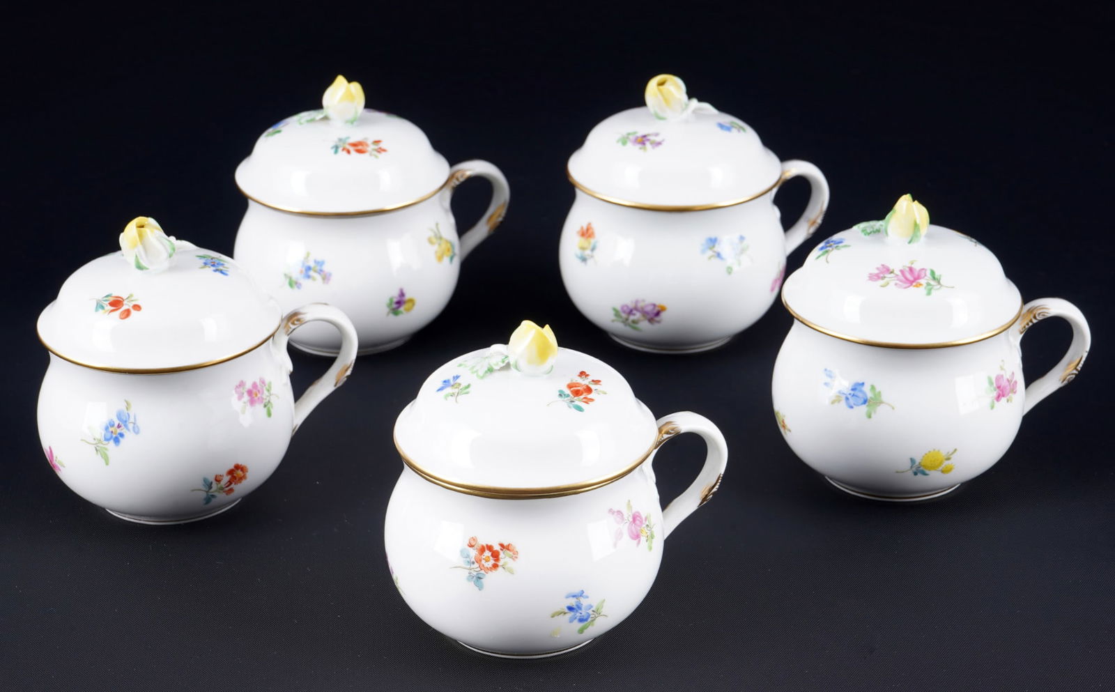 Meissen Strewn Flowers 5 lidded cups 1st choice, (1 of 3)