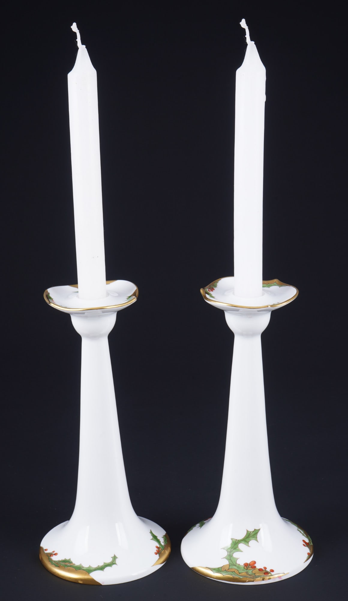 Meissen Waves Holly 2 candlesticks 1st choice,: porcelain, blue sword mark 1st choice, decor Holly, shape Waves Pure, decor no. 700291, painter's no. 2328/2665, 2x H 21.5 cm x D 10.5 cm