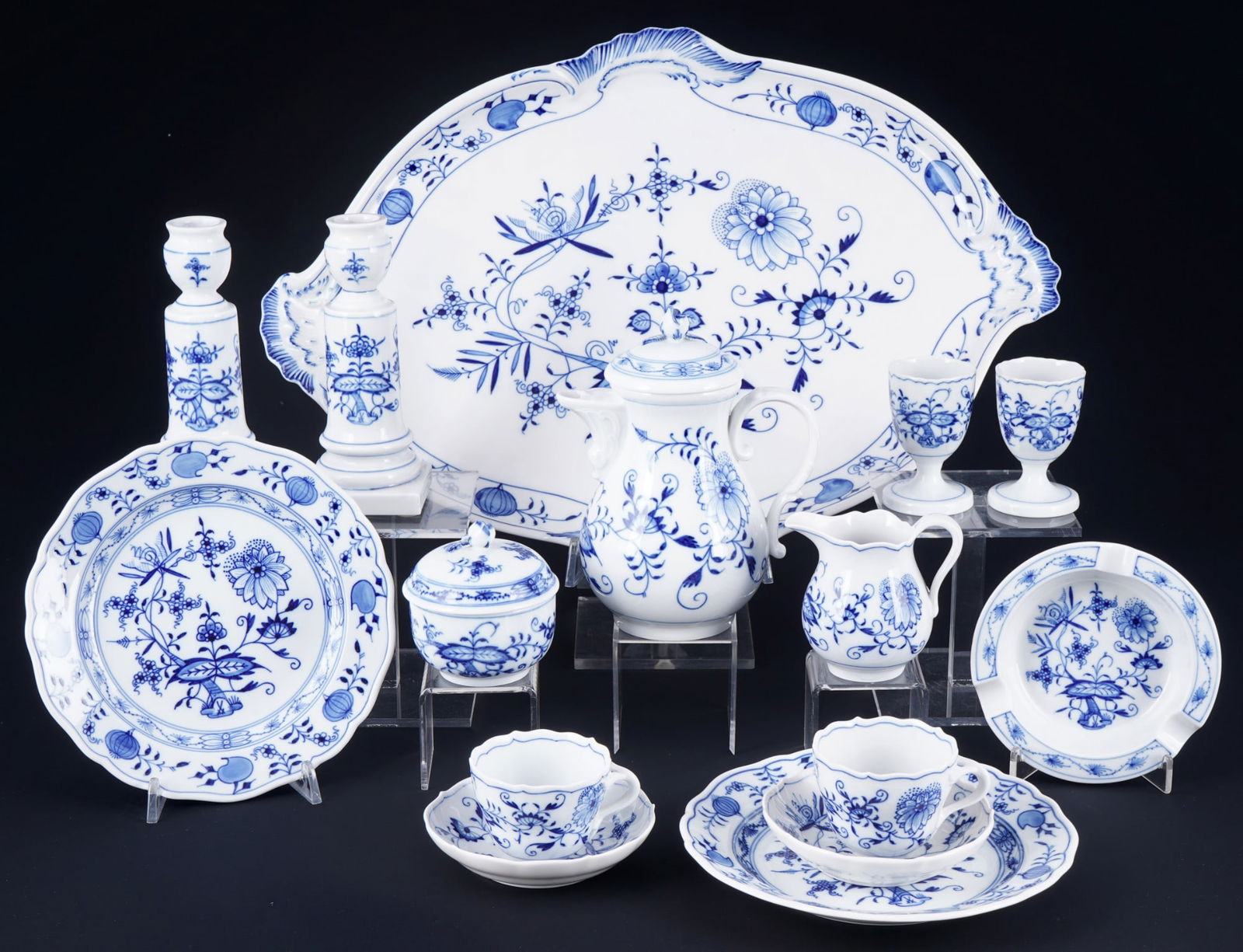 Meissen Blue Onion mocha service for 2 persons, (1 of 9)