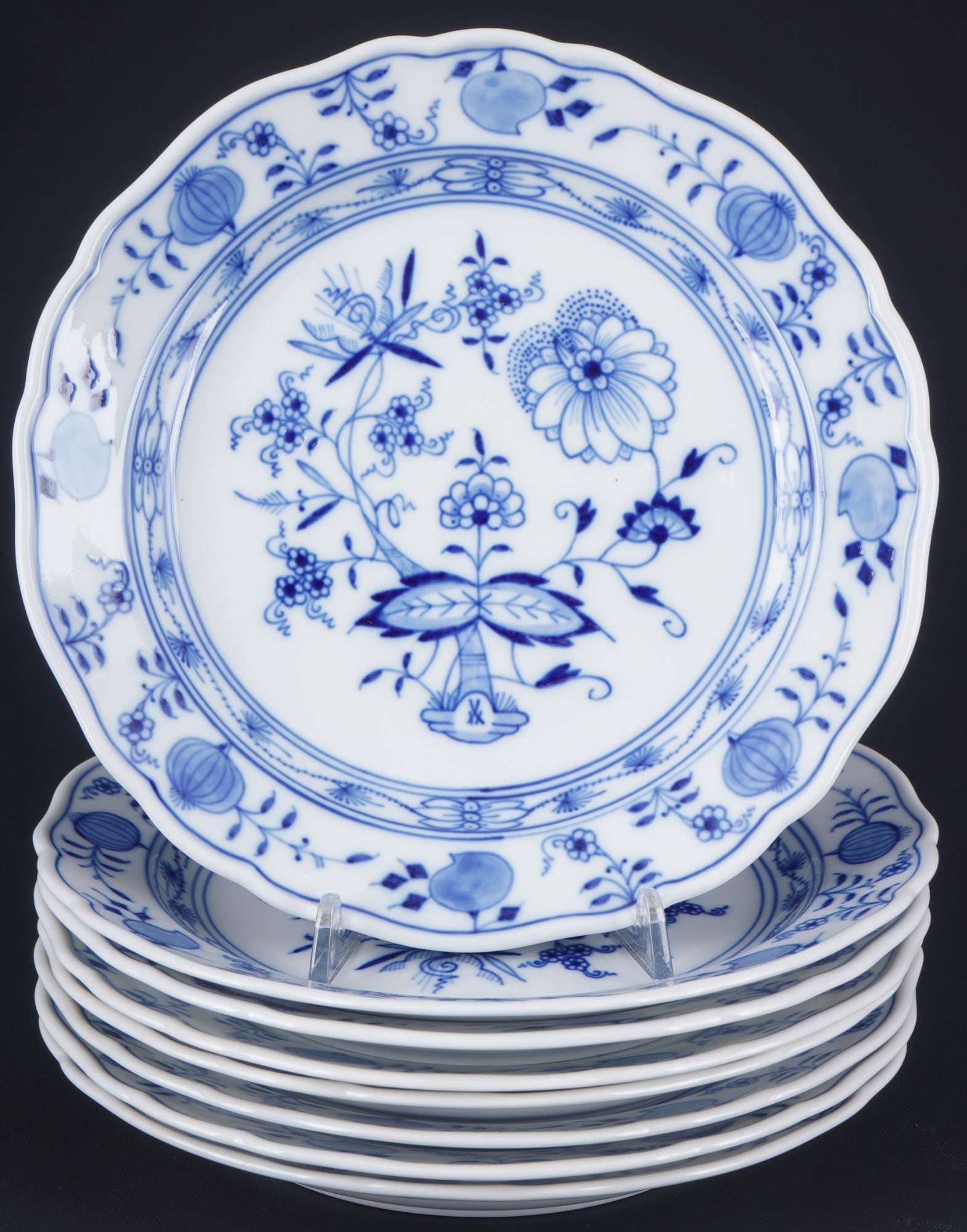 Meissen Blue Onion 8 starter plates 1st choice, (1 of 3)