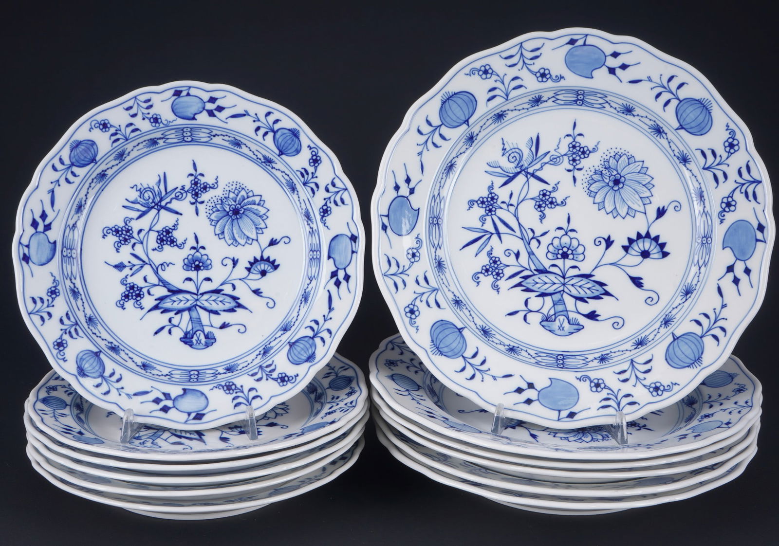 Meissen Blue Onion 6 dinner plates and 6 starter plates 1st choice, (1 of 4)