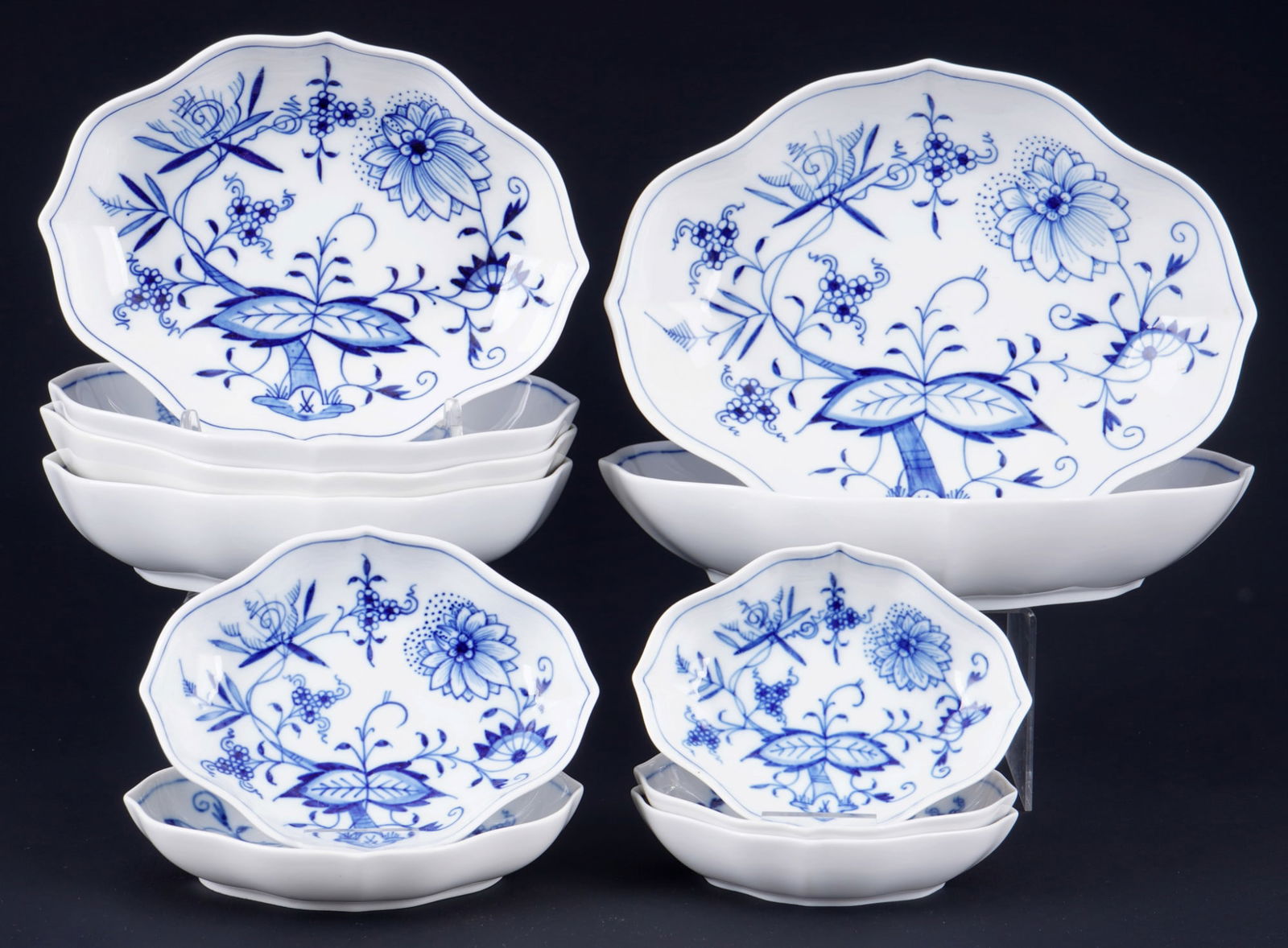 Meissen Blue Onion 11 bowls, (1 of 6)