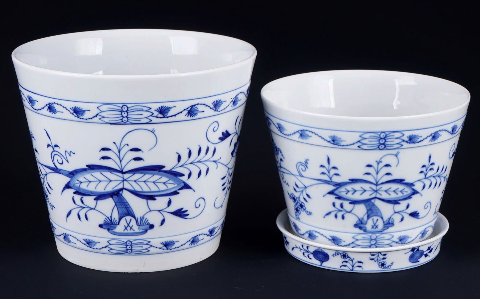Meissen Blue Onion 2 planters / cachepots, (1 of 5)