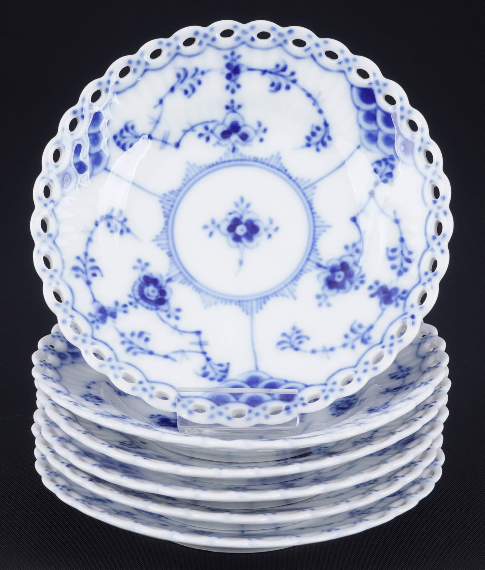 Royal Copenhagen Musselmalet Full Lace 6 confectionary bowls 1145 1st choice, (1 of 3)