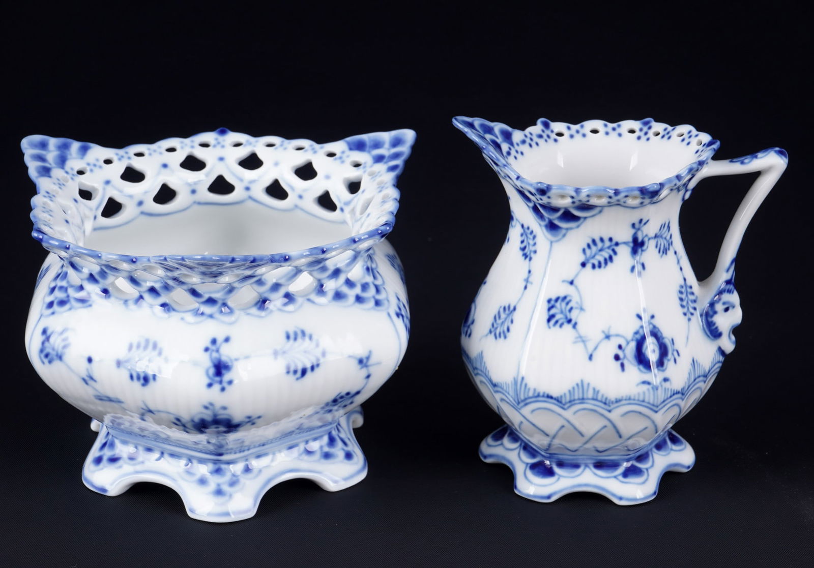 Royal Copenhagen Musselmalet Full Lace milk pot and sugar bowl 1032/1113, (1 of 5)