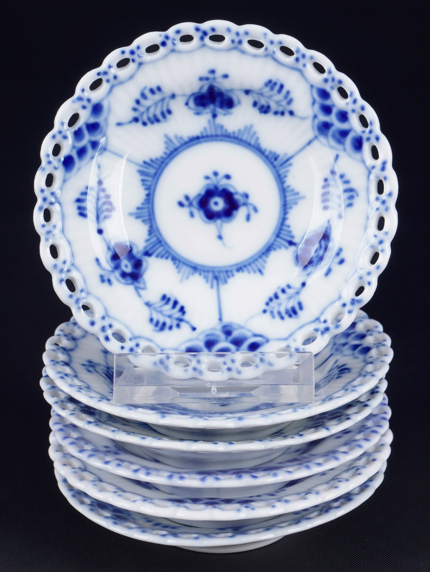 Royal Copenhagen Musselmalet Full Lace 6 confectionery bowls 1004, (1 of 3)