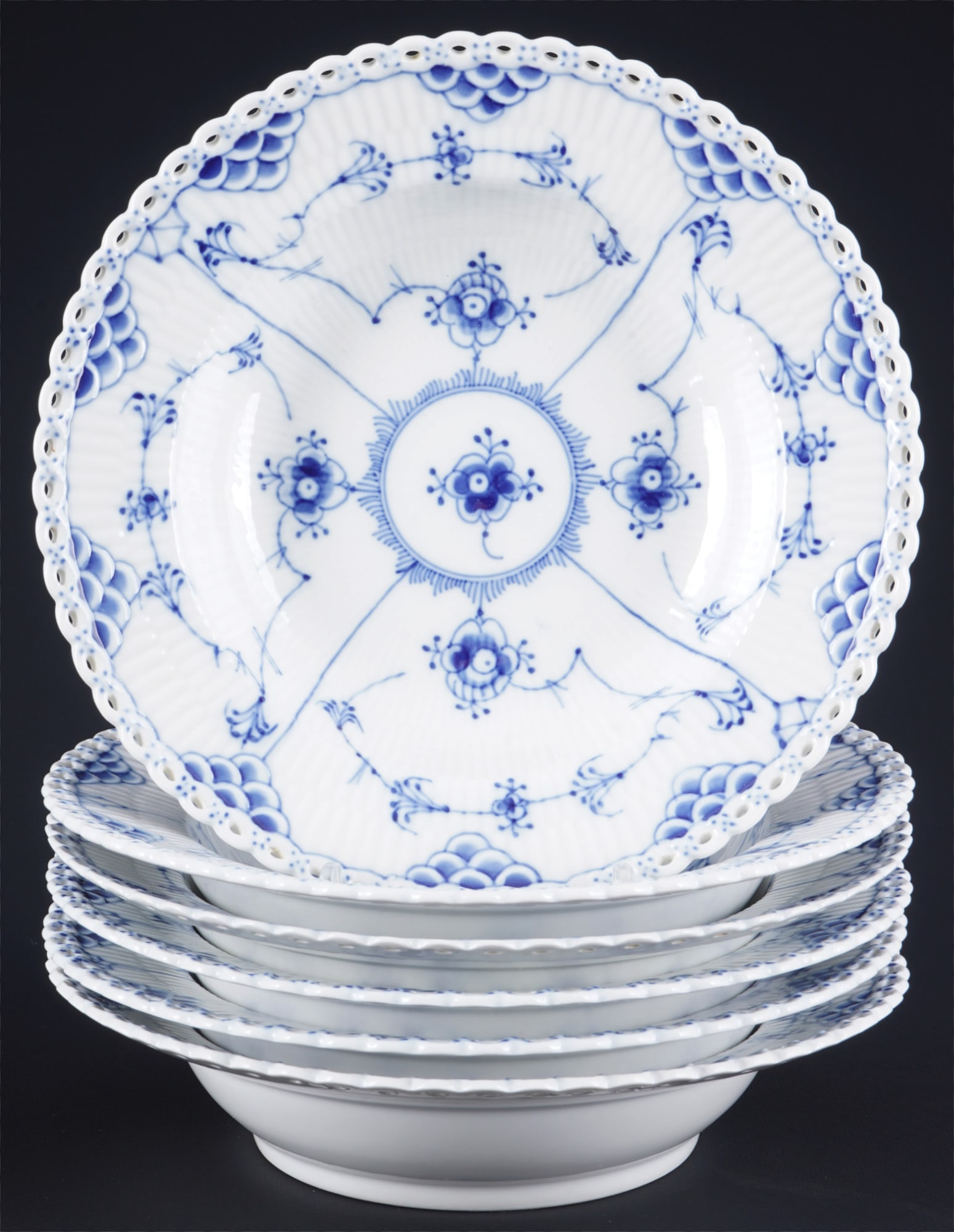 Royal Copenhagen Musselmalet Full Lace 6 soup plates 1079, (1 of 3)