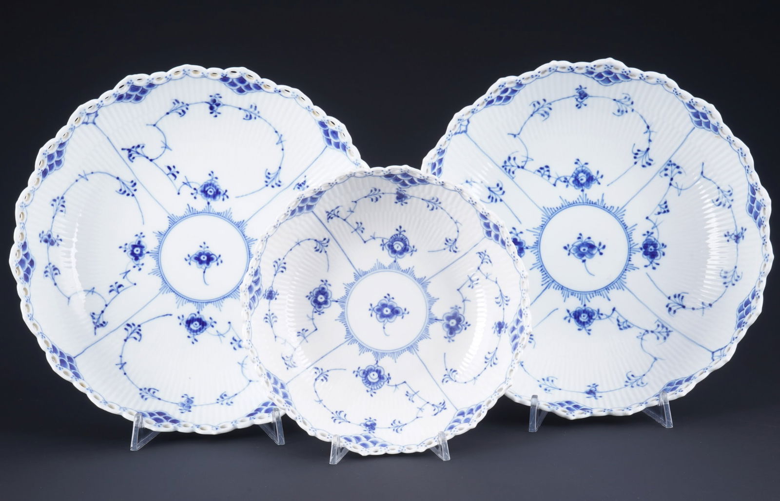 Royal Copenhagen Musselmalet Full Lace 3 bowls 1018/1019, (1 of 4)