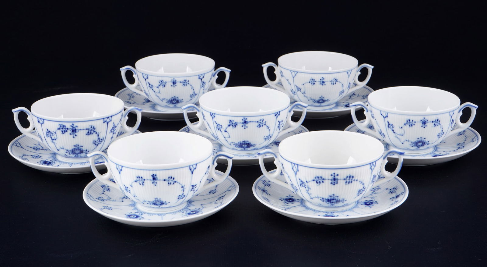 Royal Copenhagen Musselmalet 7 soup bowls #2199, (1 of 3)