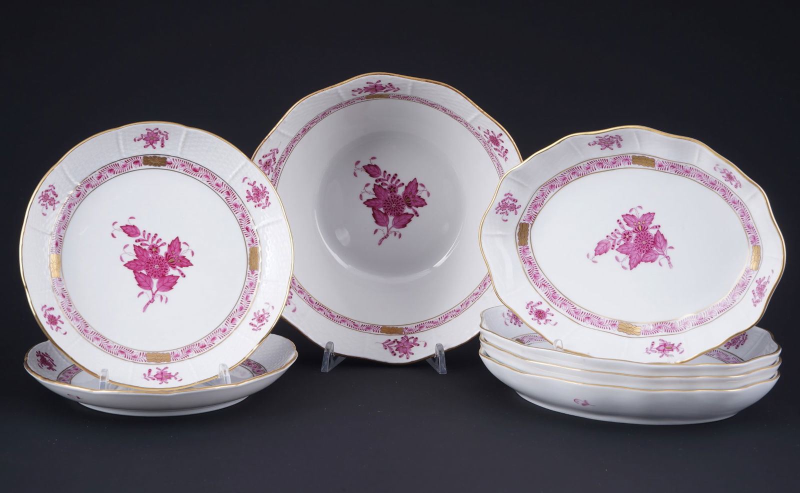 Herend Apponyi Purpur 7 bowls,: porcelain, Hungary 20th century, blue company mark, decor AP Apponyi Purple, 4x bowls #213 H 3 cm x L 19.5 cm x W 15 cm, 2x bowls #333 H 2.5 cm x D 17 cm, 1x bowl #361 H 7 cm x D 19.5 cm, rim of bowl