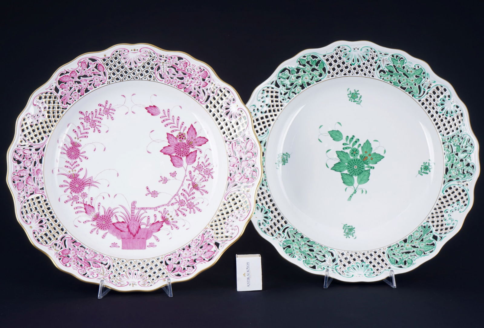 Herend Fleurs des Indes Purple / Apponyi Vert 2 giant wall plates 8401, (1 of 6)