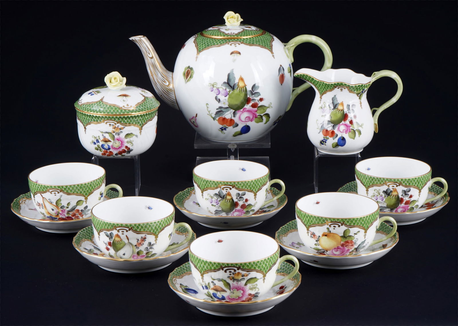 Herend Bouquet de Fruits Écaille Verte New Ozier tea service for 6 persons, (1 of 6)