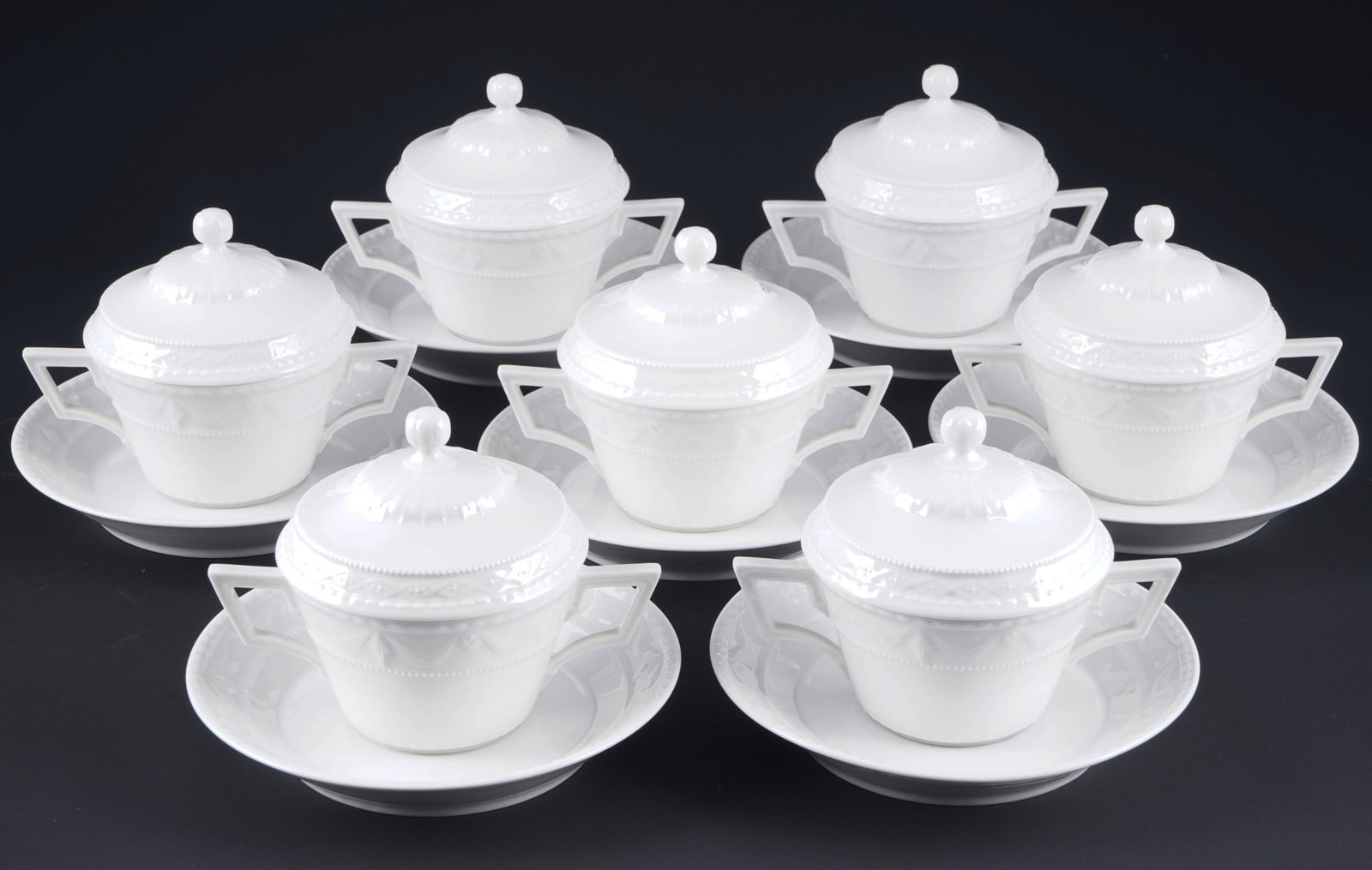 KPM Berlin Courland 7 lidded soup bowls, (1 of 3)
