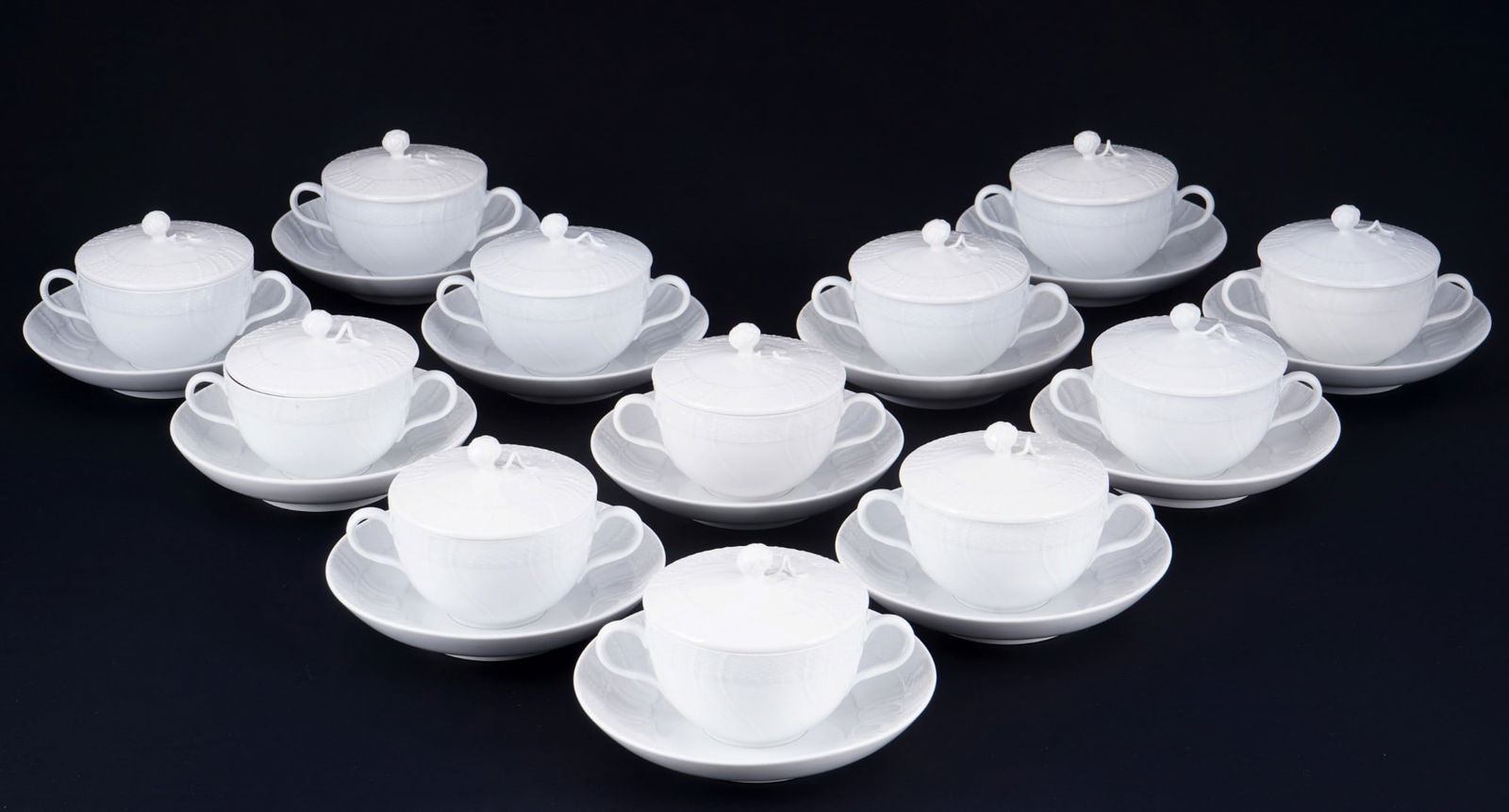 KPM Berlin Neuosier 12 lidded soup bowls, (1 of 6)