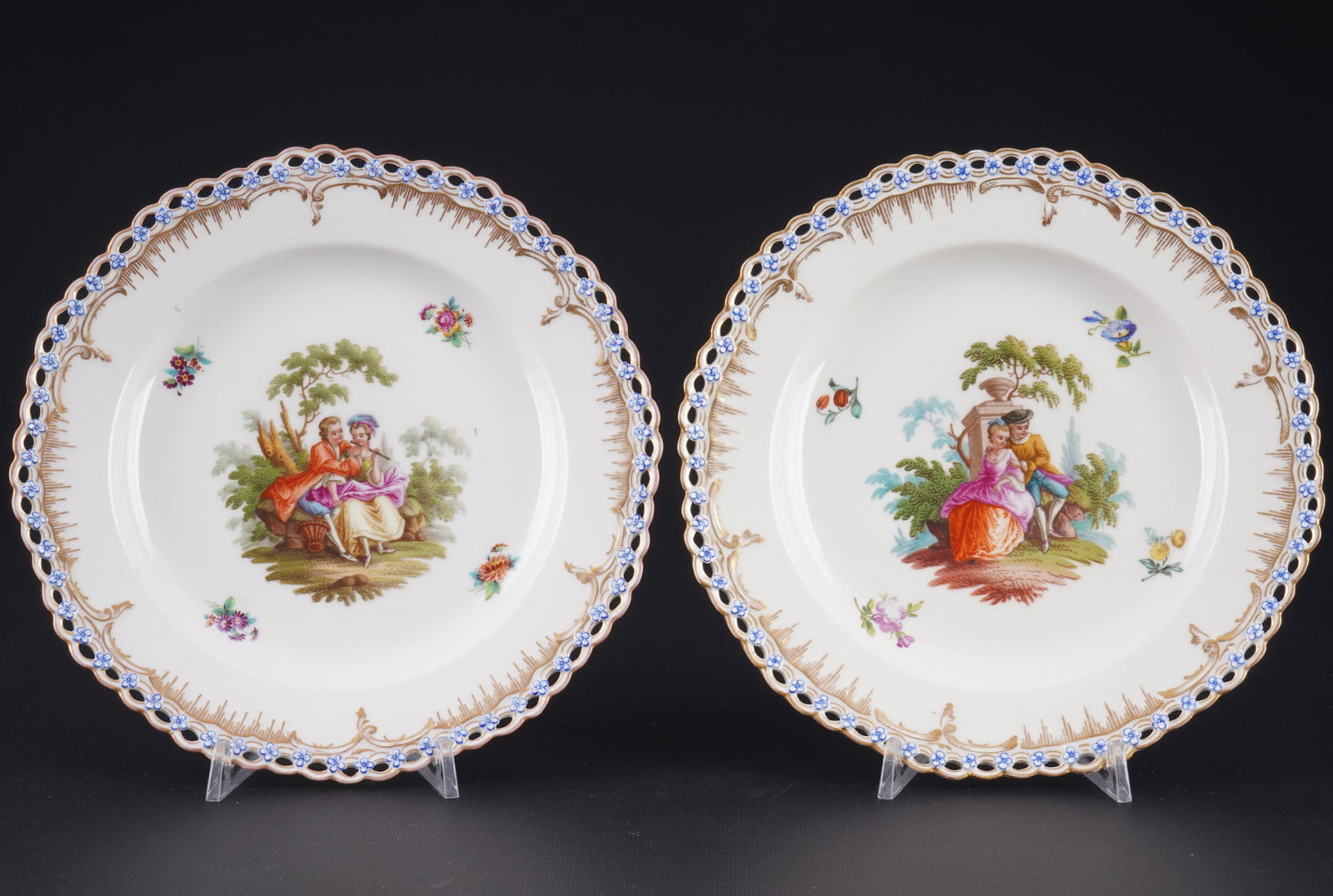 KPM Berlin Watteau Royal Smooth 2 cake plates / decorative plates around 1800-1820, (1 of 5)