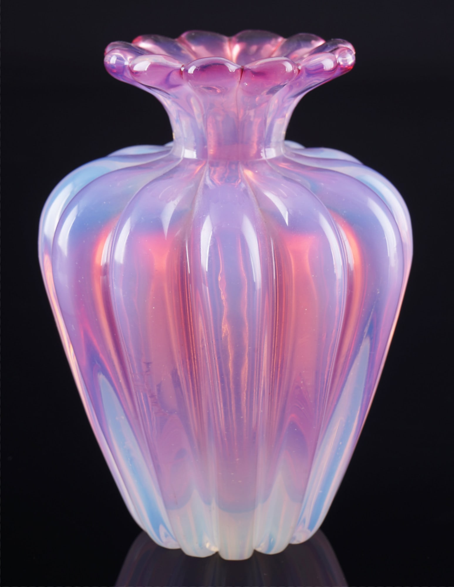 Murano Vase Archimede Seguso,: Bronze, patinated, no recognizable signature, on marble base, H 16 cm x W 21 cm x D 10.5 cm, weight approx. 2.3 kg