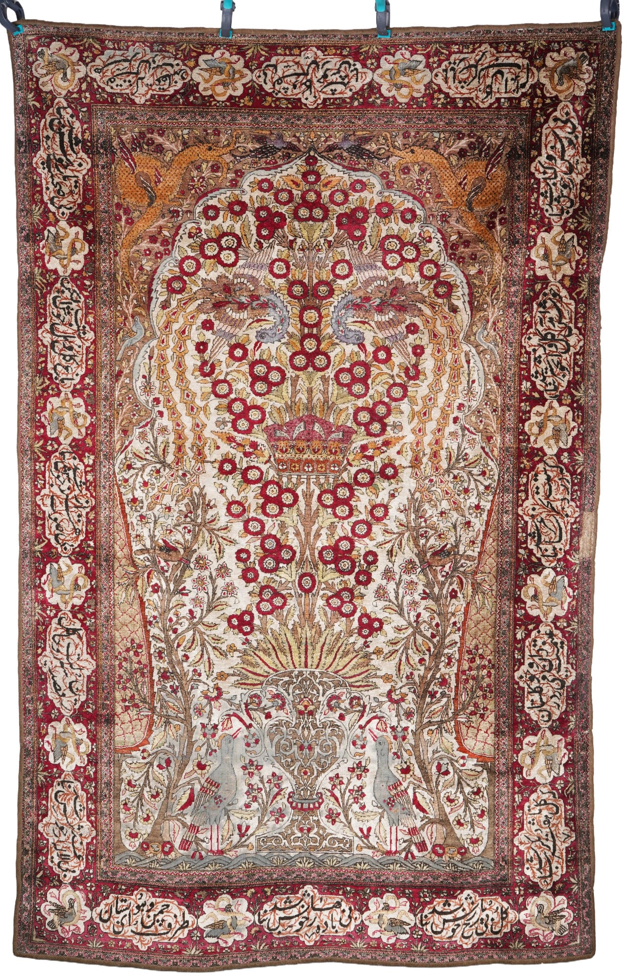 Ghom Seidenteppich 203x130,: Silk on silk, hand-knotted, signed, 800,000 knots per square meter, 203 cm x 130 cm, small holes, abrasion, repairs, warp is unraveling