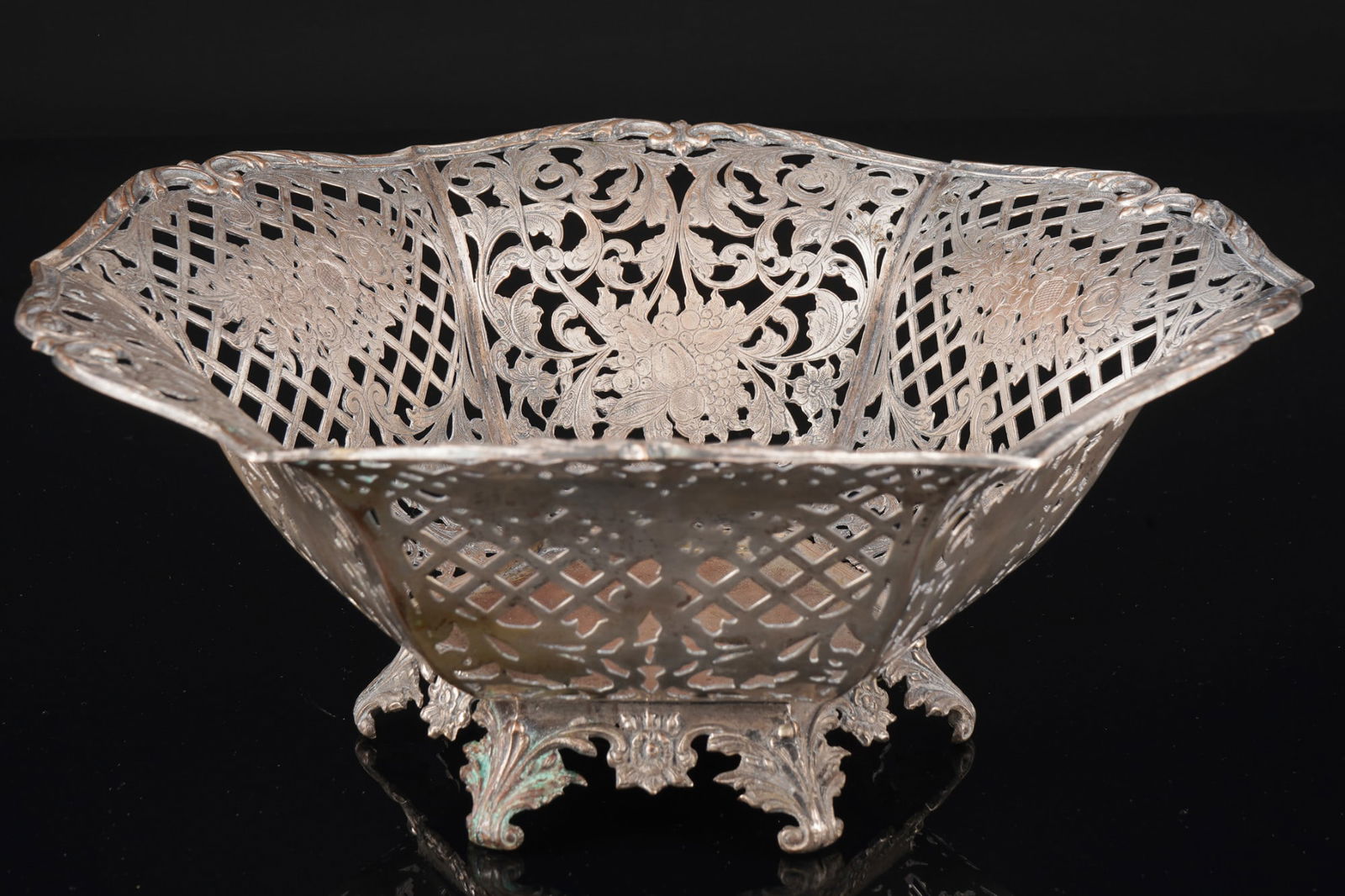 Large Art Nouveau fruit bowl circa 1910,: Silver-plated, large openwork bowl with rocaille, floral and fruit decorations, Art Nouveau circa 1910, H 12 cm x W 29.5 cm, no breaks in the openwork