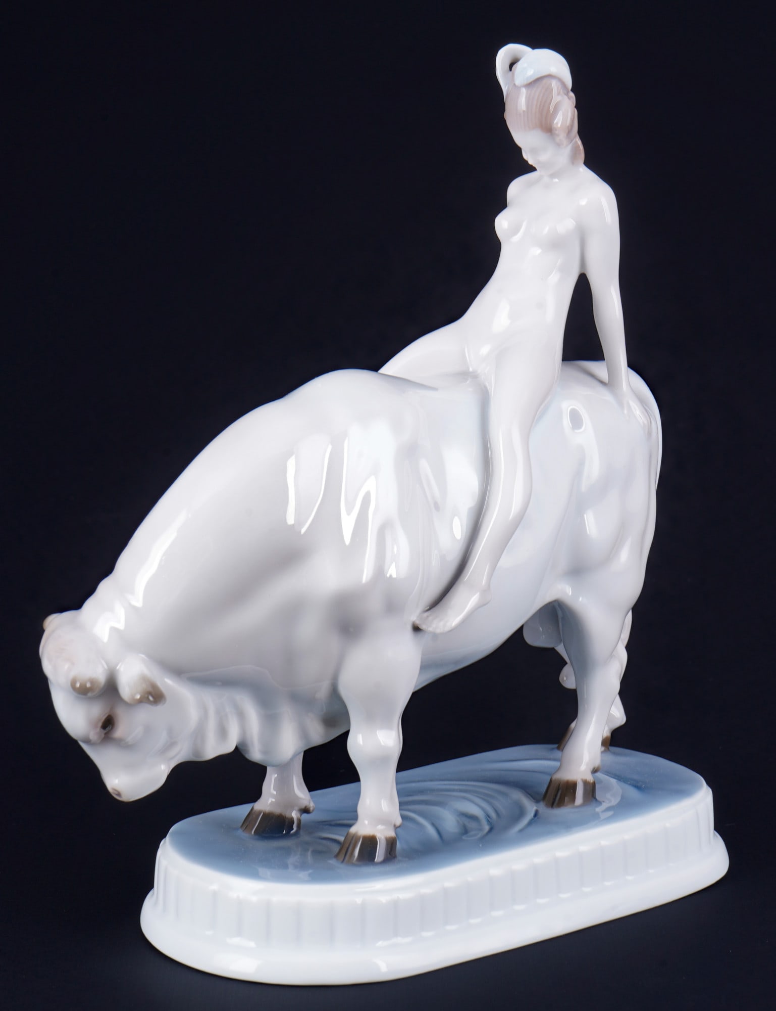 Rosenthal Europe on Taurus - Adolf OPPEL,: porcelain, green company mark, design by Adolf OPPEL (1840-1923) around 1921, Europe on Taurus - greek mythology, model no. K. 603/1, H 21.5 cm x L 20 cm x W 8.5 cm