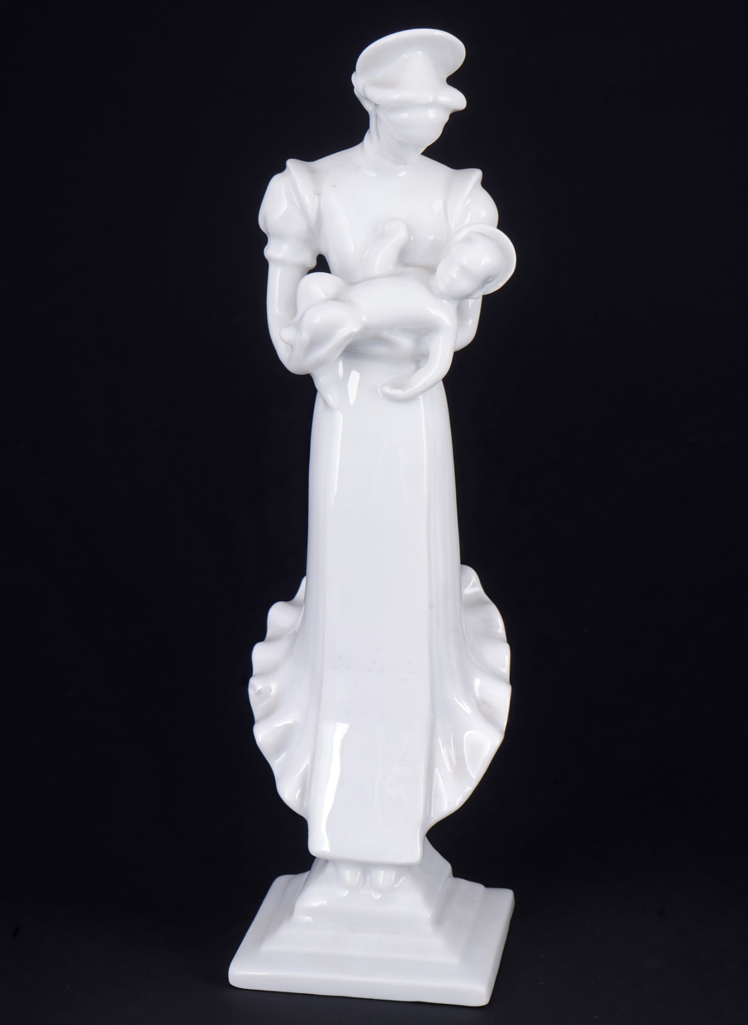Herend White 7 figures, - 2
