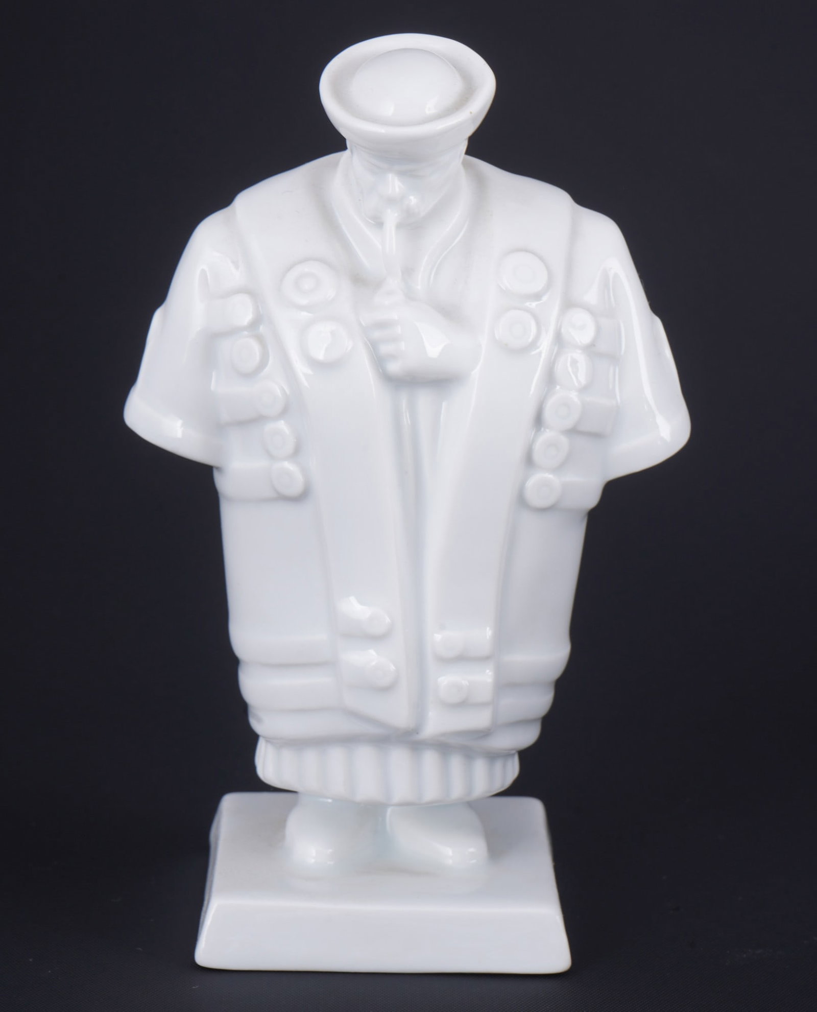 Herend White 7 figures, - 3