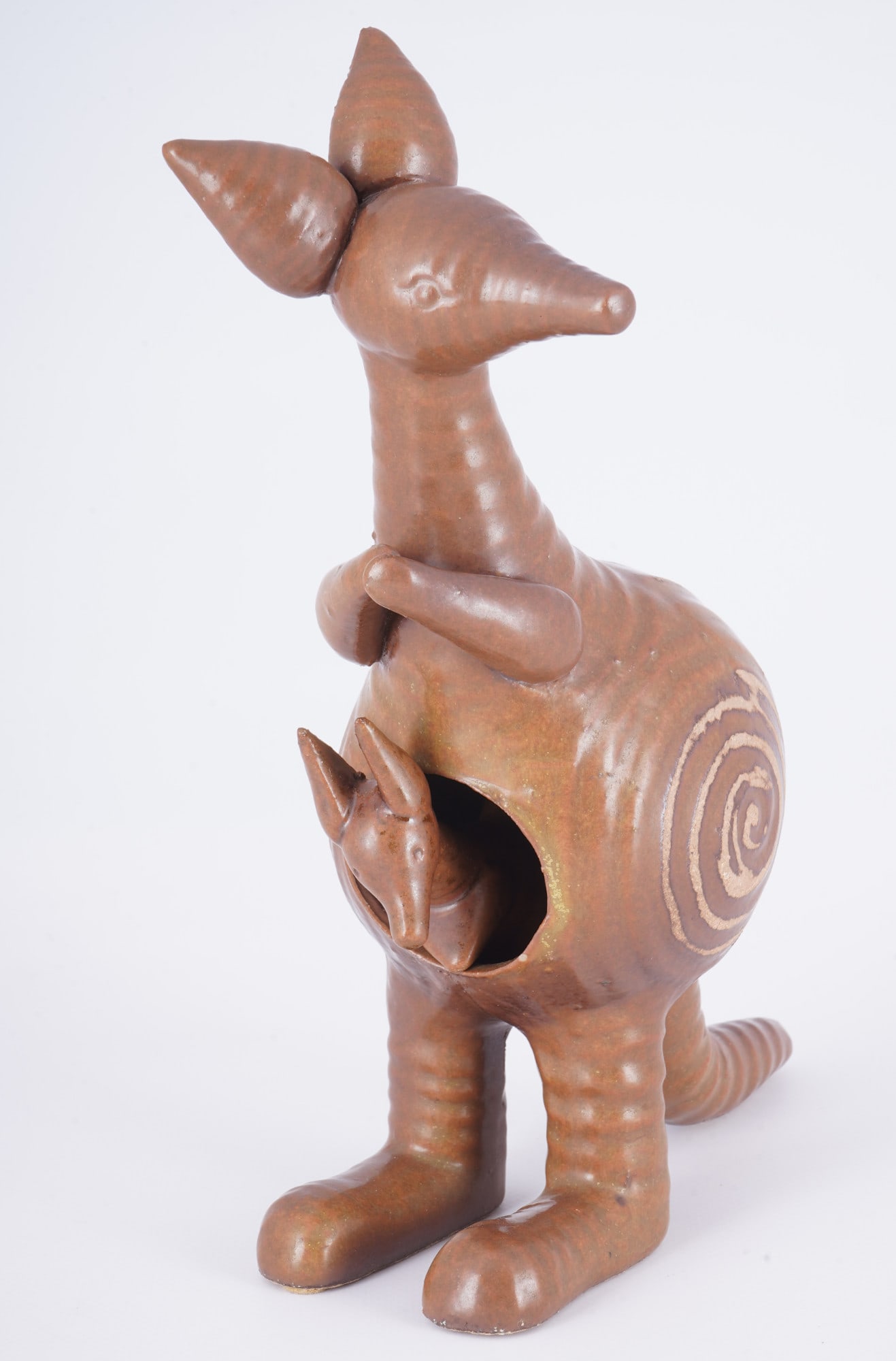 Lisa LARSON (1931-2024) Gustavsberg kangaroo with marsupial cub,: ceramic, Sweden, stamped on the foot, design by Lisa LARSON (1931-2024), 1x kangaroo mother H 25 cm x W 17 cm x D 8.5 cm, 1x kangaroo cub H 9 cm