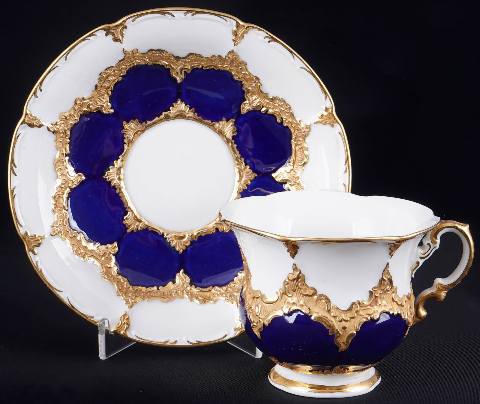 Meissen B-shaped cobalt blue coffee cup (1 of 4)