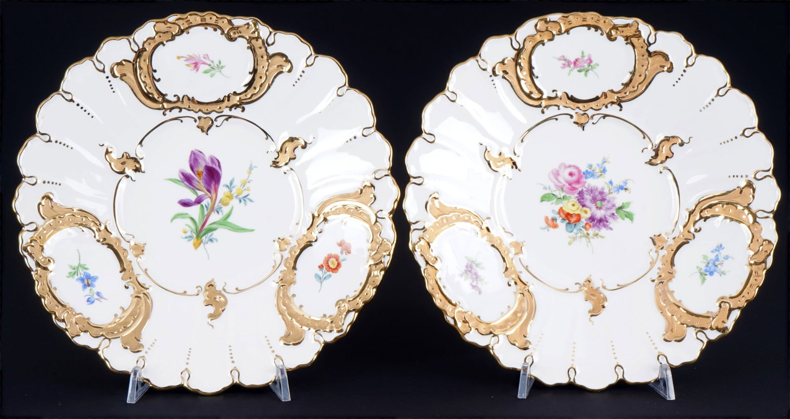Meissen splendid plates pair B-Form Flowers 1st choice, (1 of 4)