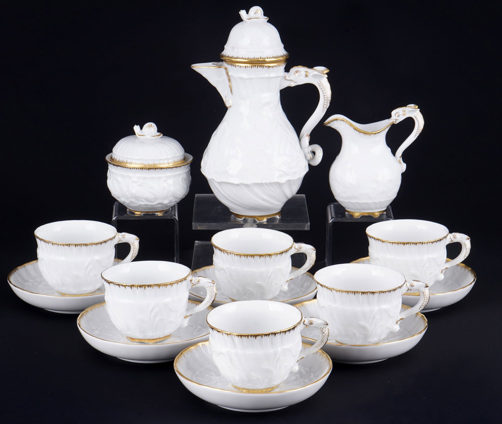 Meissen Swan mocha service for 6 persons,: 15-piece porcelain, blue sword mark with two grinding strokes 2nd choice, decor Swan by Johann Joachim KAENDLER (1706-1775), 1x mocha pot H 18.5 cm x D 10 cm, 1x milk jug H 9.5 cm, 1x sugar bowl H 7.5