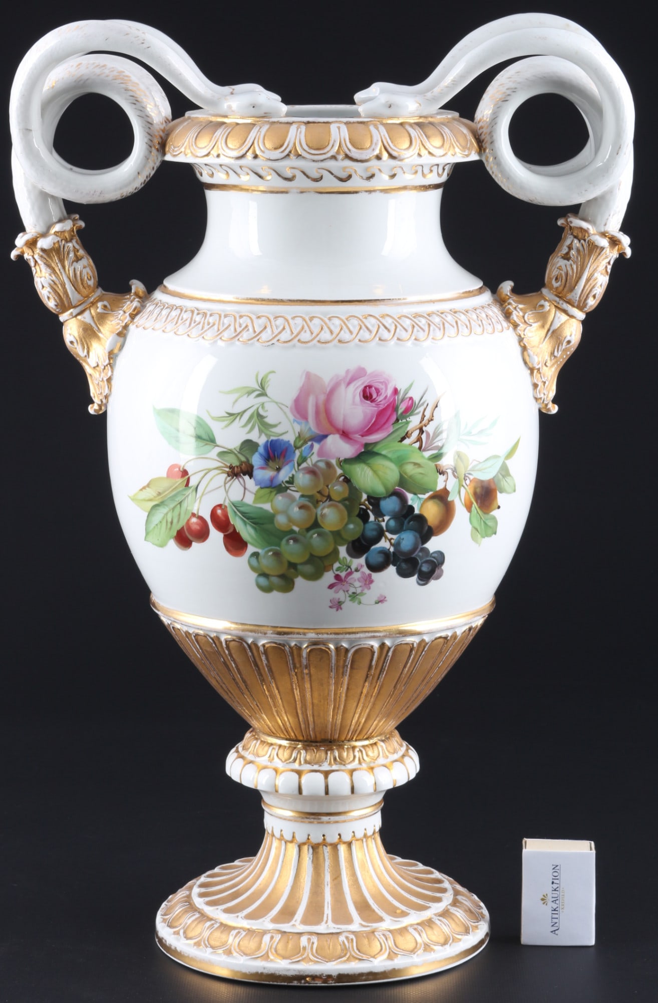 Meissen snake handle vase XXL with Fruit and Flower Bouquet 1st choice - knob mark, (1 of 8)