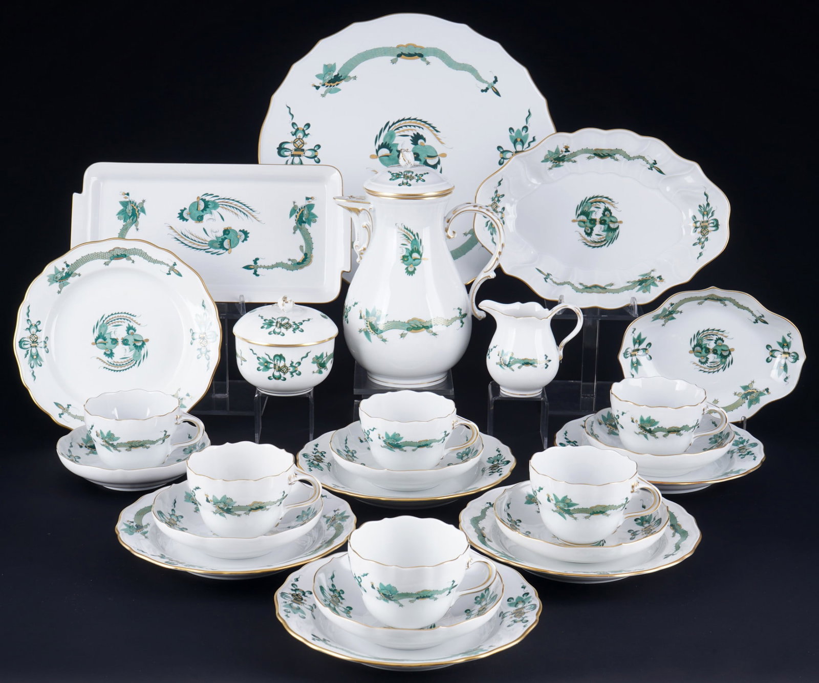 Meissen Court Dragon Rich Green coffee service for 6 persons, (1 of 9)