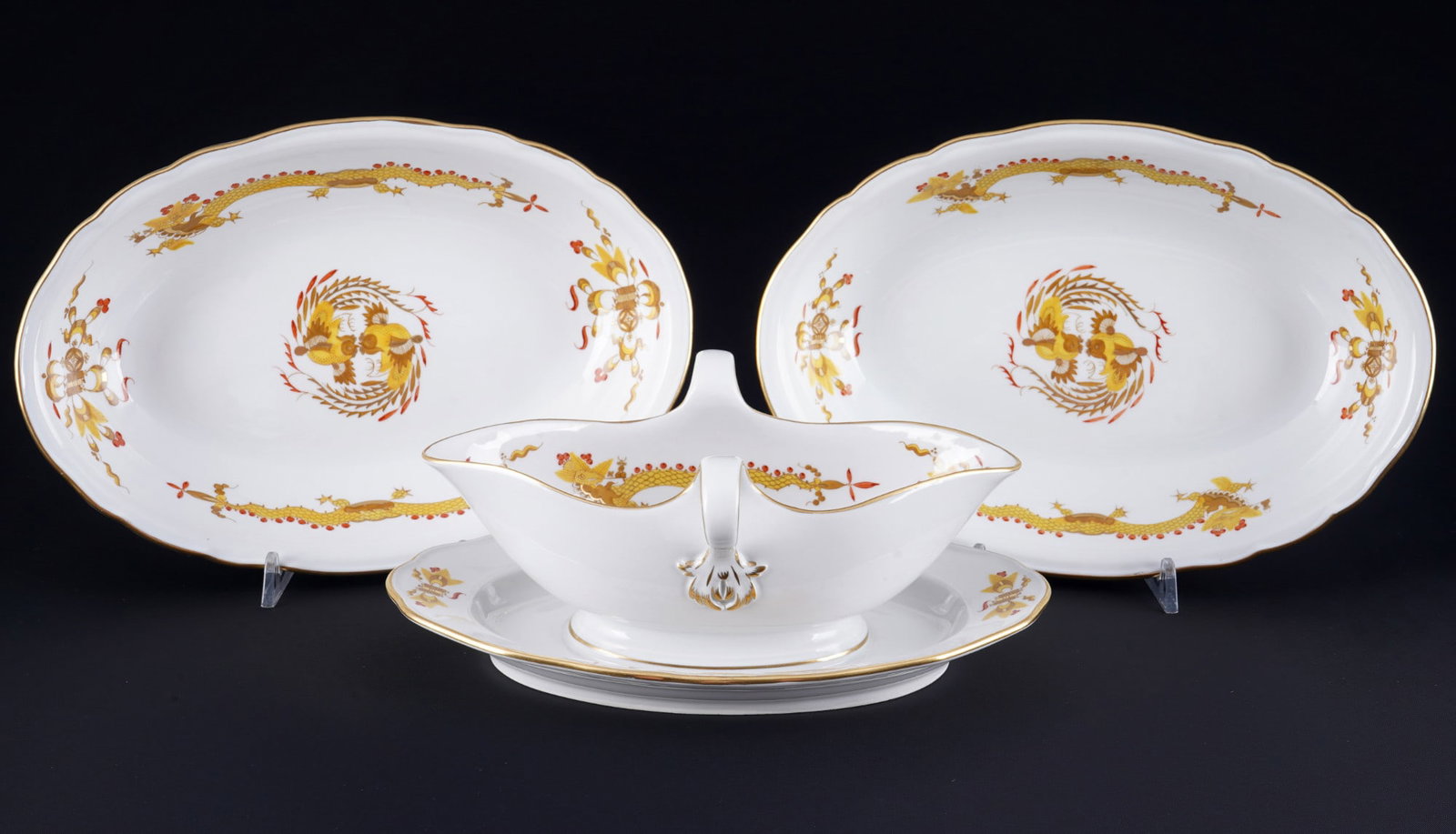 Meissen Court Dragon Yellow 2 oval bowls with sauce boat 1st choice, (1 of 5)