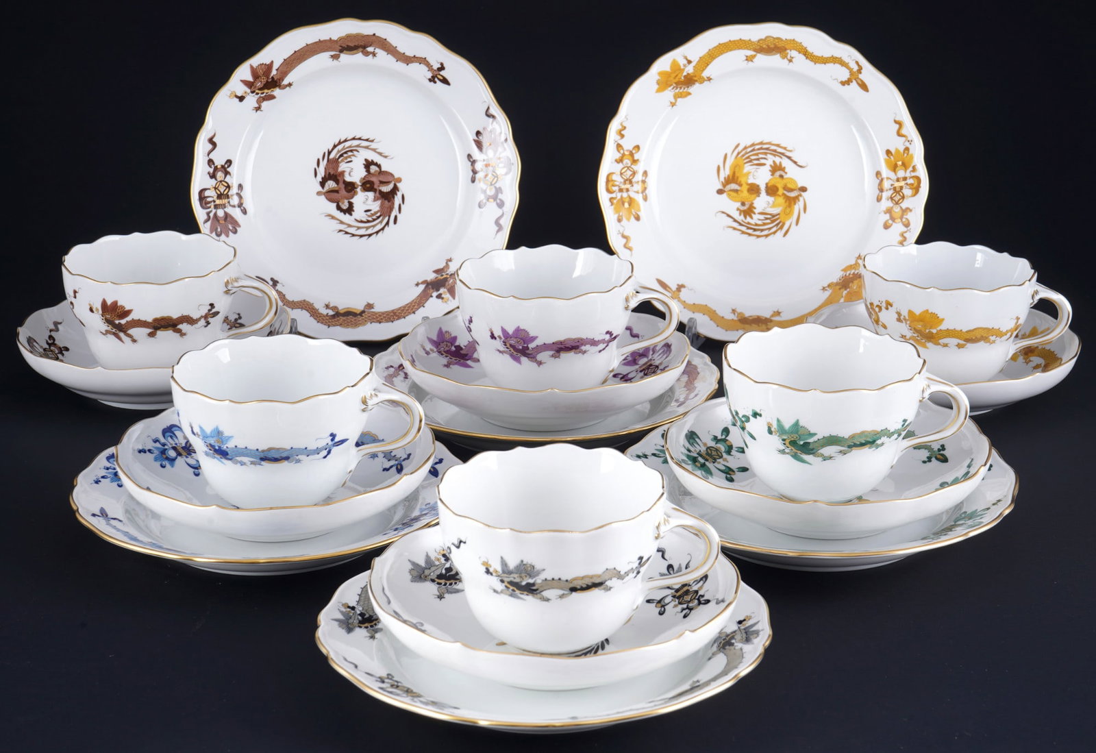Meissen Court Dragon Rich Multicolor 6 coffee place settings 1st choice, (1 of 5)