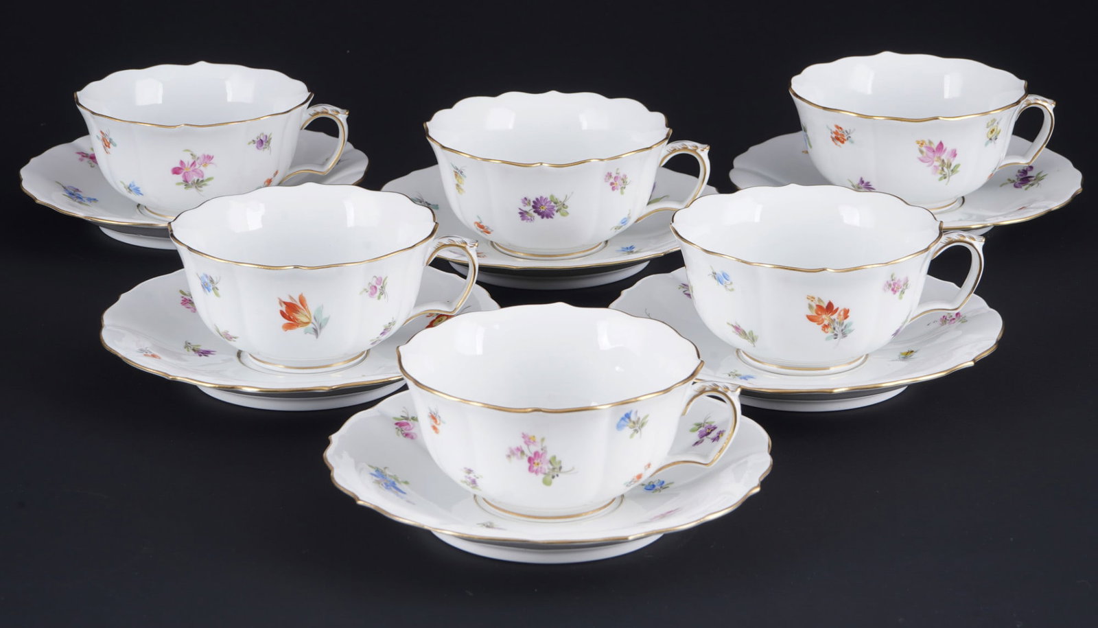 Meissen Strewn Flowers 6 tea place settings 1st choice, (1 of 3)