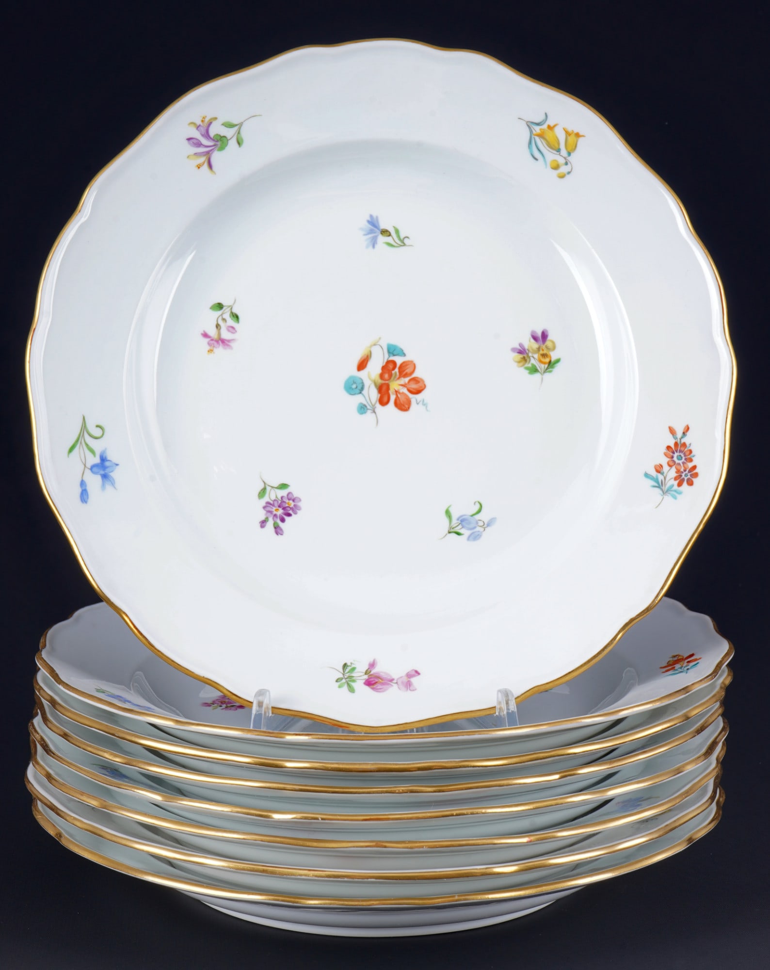 Meissen Strewn Flowers 8 dinner plates 1st choice, (1 of 4)
