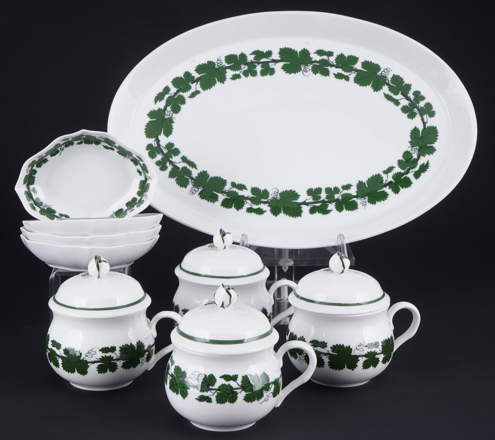 Meissen Vine Leaves 4 lidded cups on tray with 4 confectionery bowls, (1 of 5)