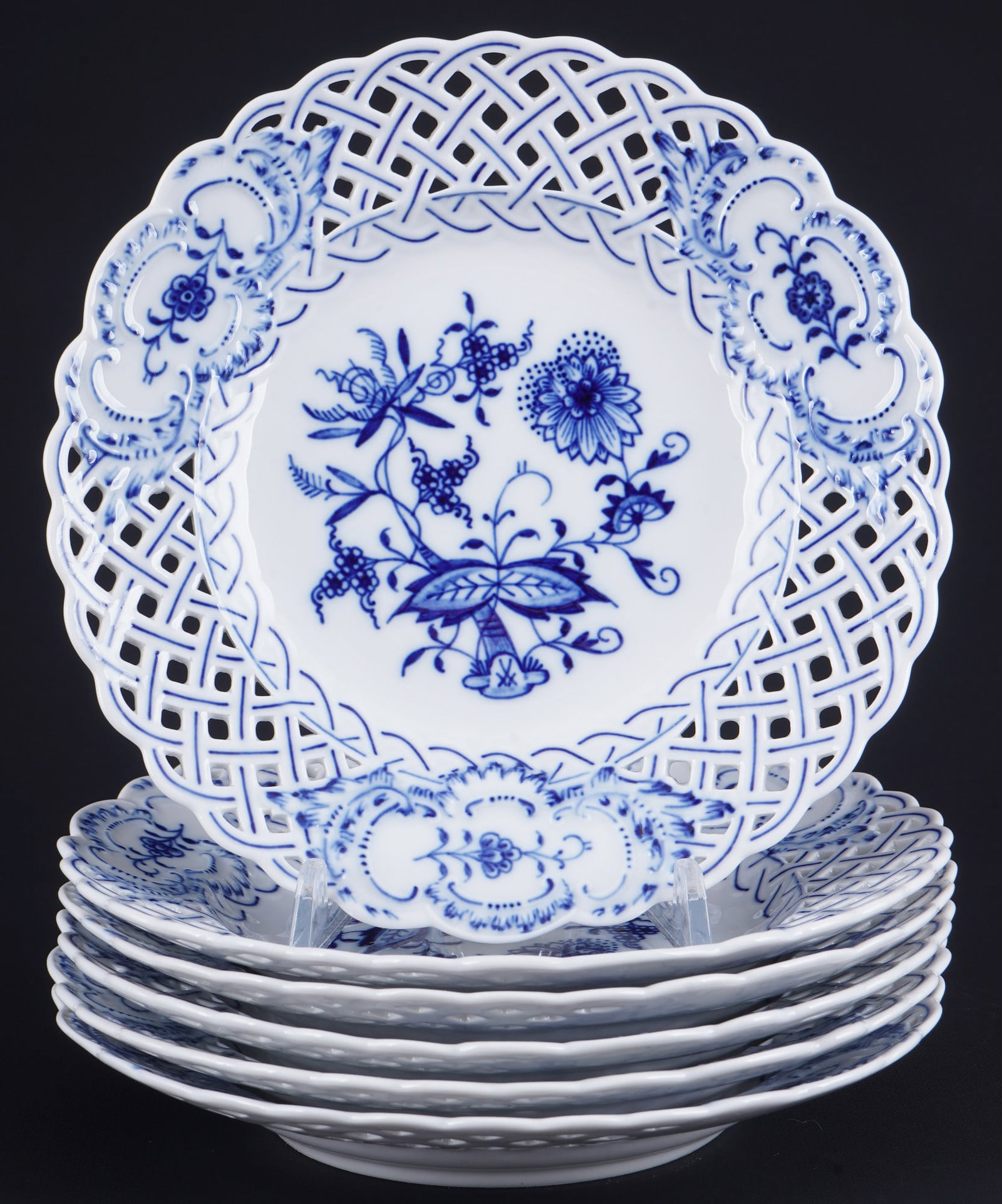 Meissen Blue Onion 6 cutwork plates 1st choice, (1 of 3)