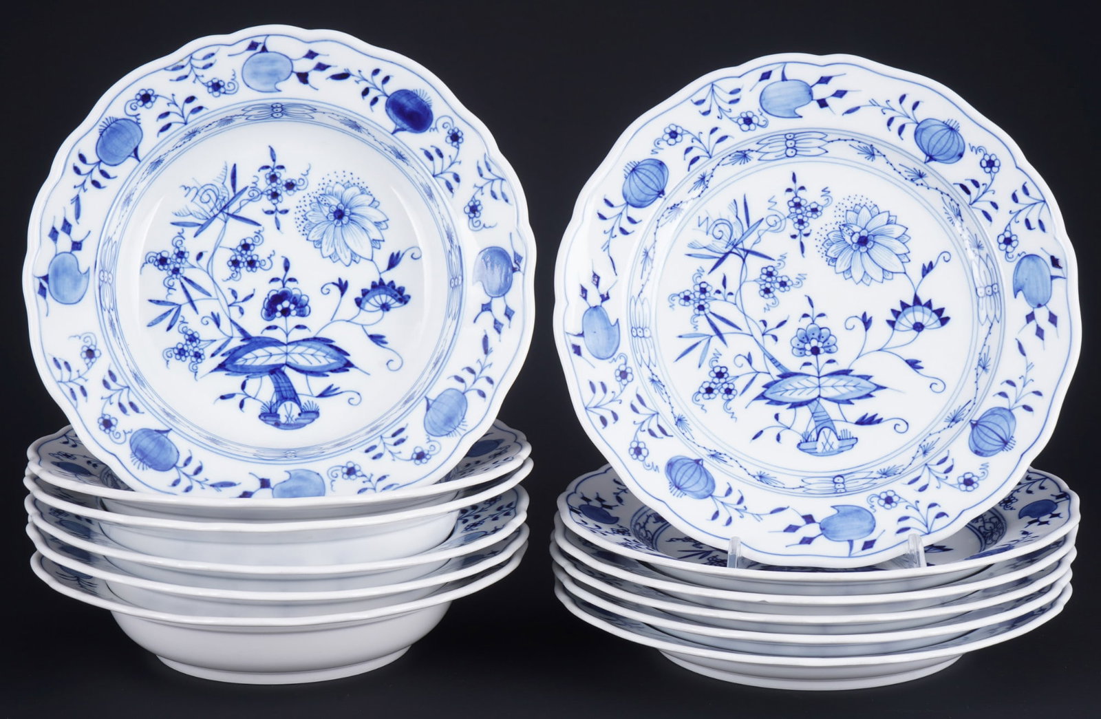 Meissen Blue Onion 6 dinner plates and 6 soup plates, (1 of 5)