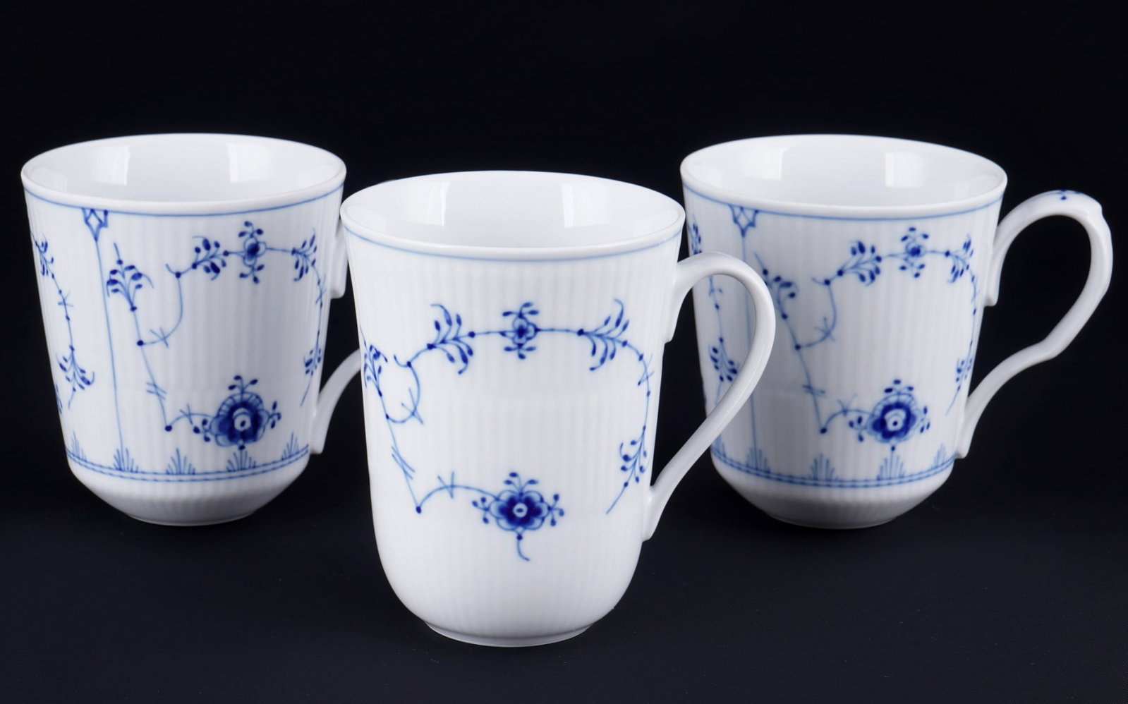 Royal Copenhagen Musselmalet 3 coffee mugs, (1 of 4)