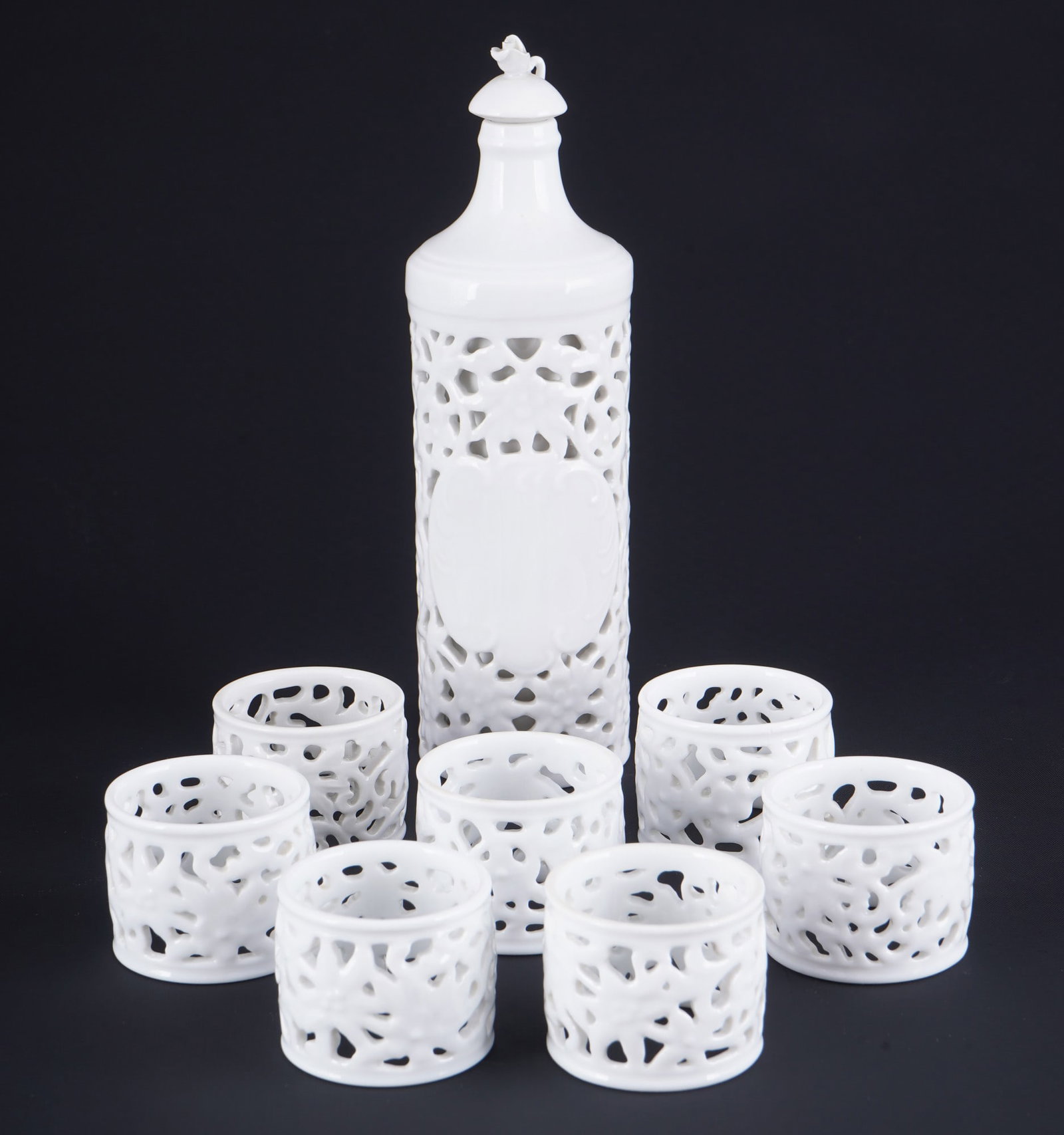 Herend White Flacon with 7 napkin rings, (1 of 6)