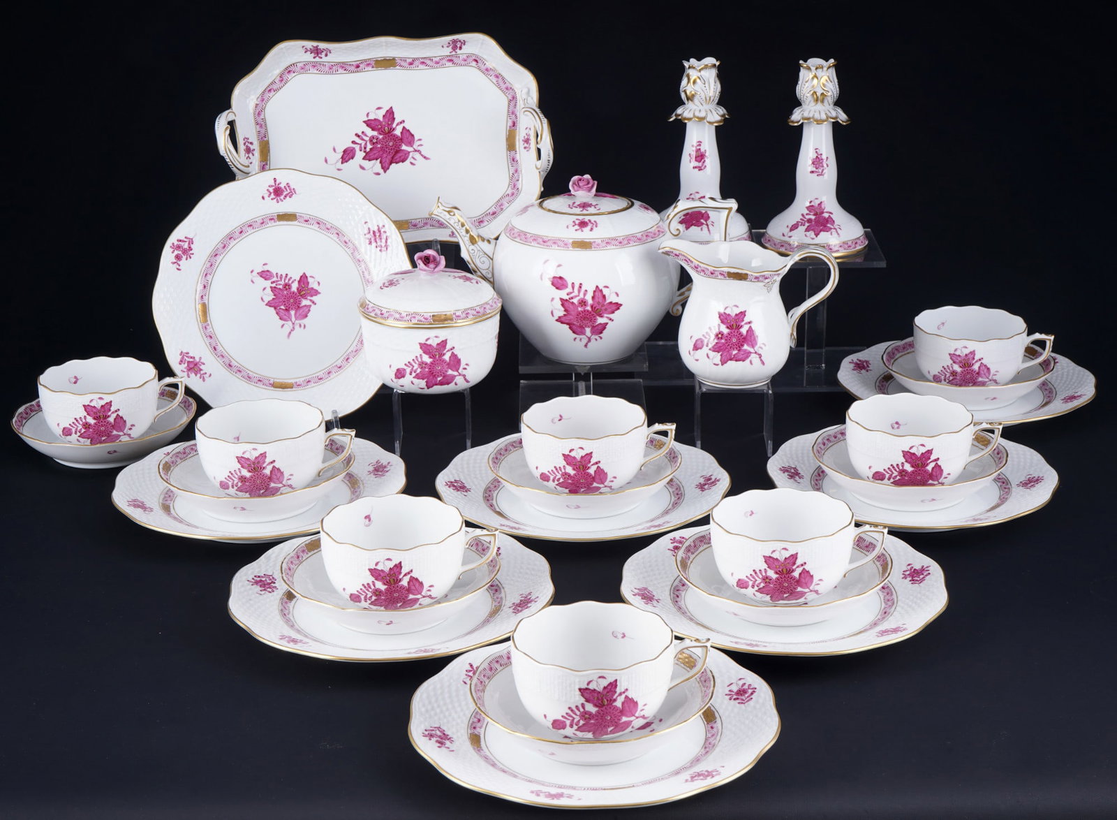 Herend Apponyi Purple tea service for 8 persons,: 30-piece porcelain, Hungary 20th century, blue company mark, deocr AP Apponyi Purple, milk jug and sugar bowl with New Ozier relief, 1x tea pot #602 H 14 cm x D 14.5 cm, 1x milk jug #1642 H 10 cm x D 