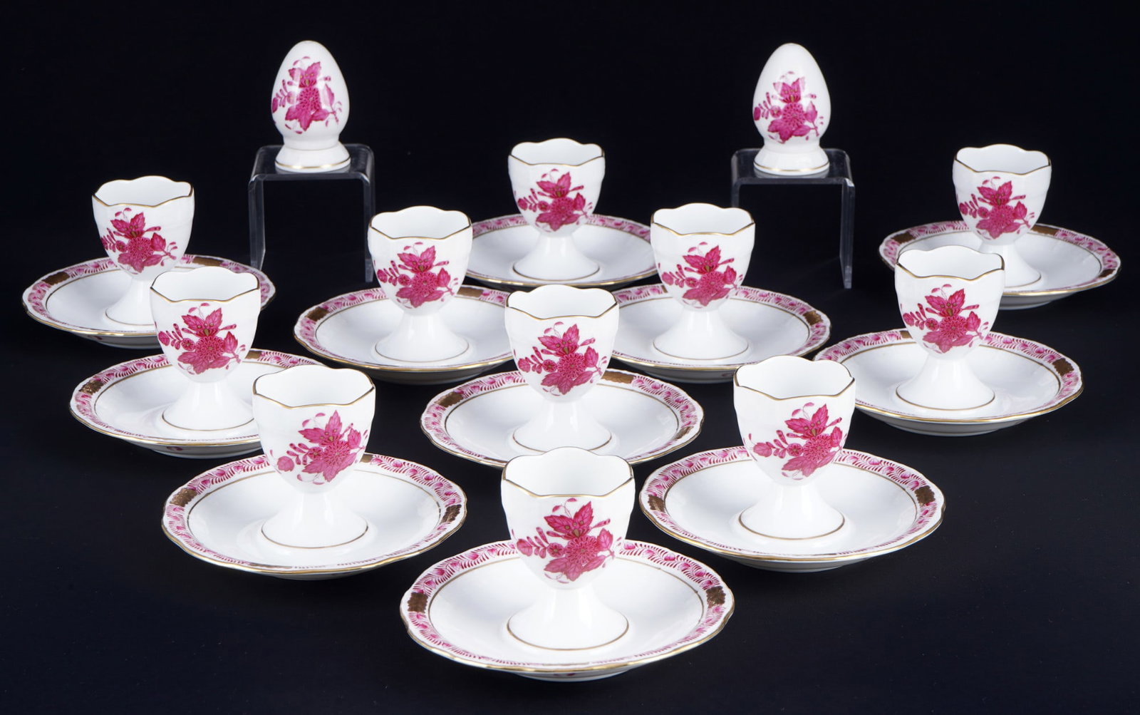Herend Apponyi Purpur 11 egg cups with salt and pepper shakers,: porcelain, Hungary 20th century, blue company mark, decor AP Apponyi Purple, 11x egg cups #264 H 6.5 cm x D 11.5 cm, 2x salt/pepper shakers #250/260 H 6 cm