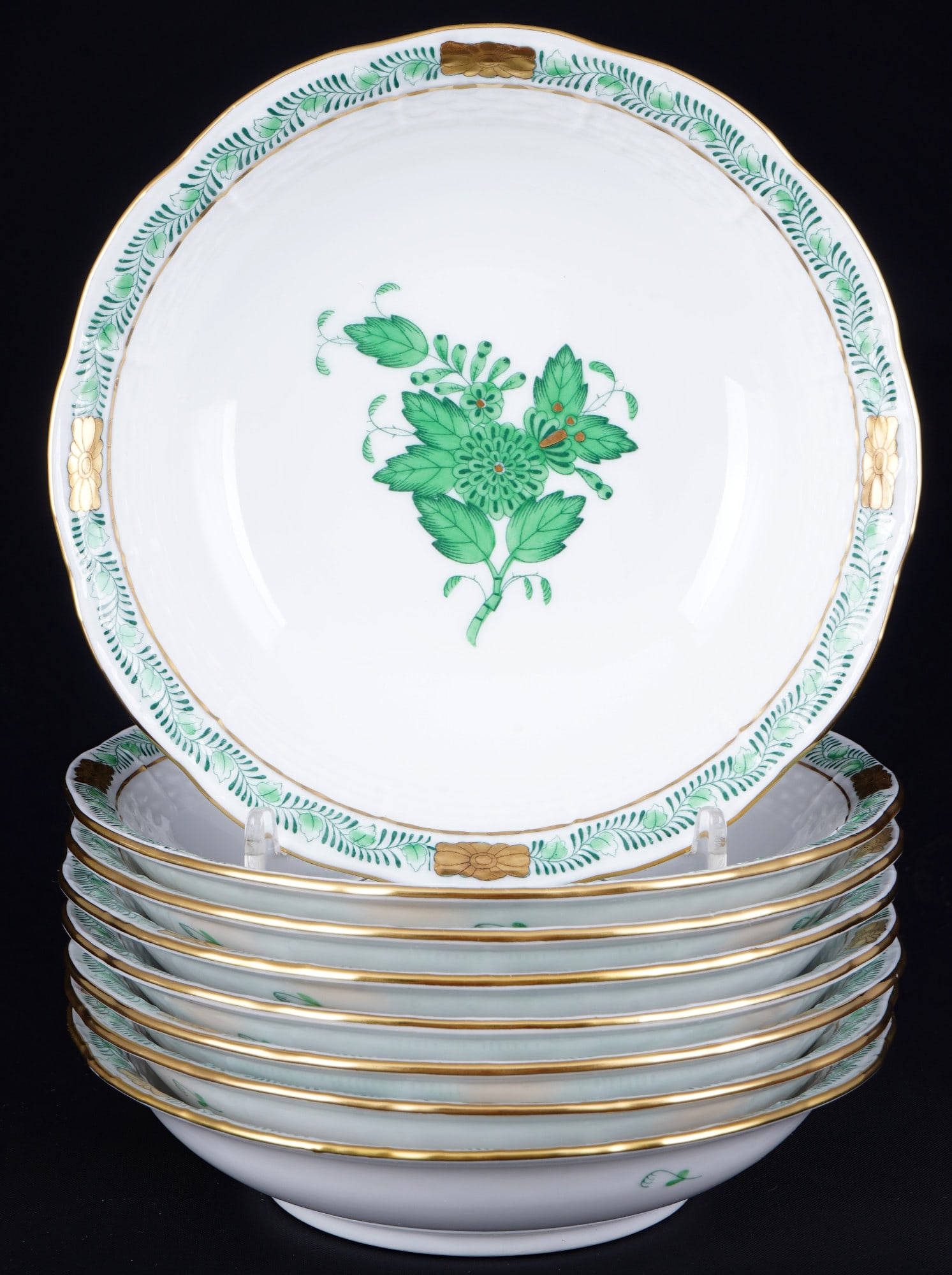 Herend Apponyi Vert 8 dessert bowls,: porcelain, Hungary 20th century, blue company mark, decor AV Apponyi Vert, model no. 329, 6x H 3 cm x D 14 cm