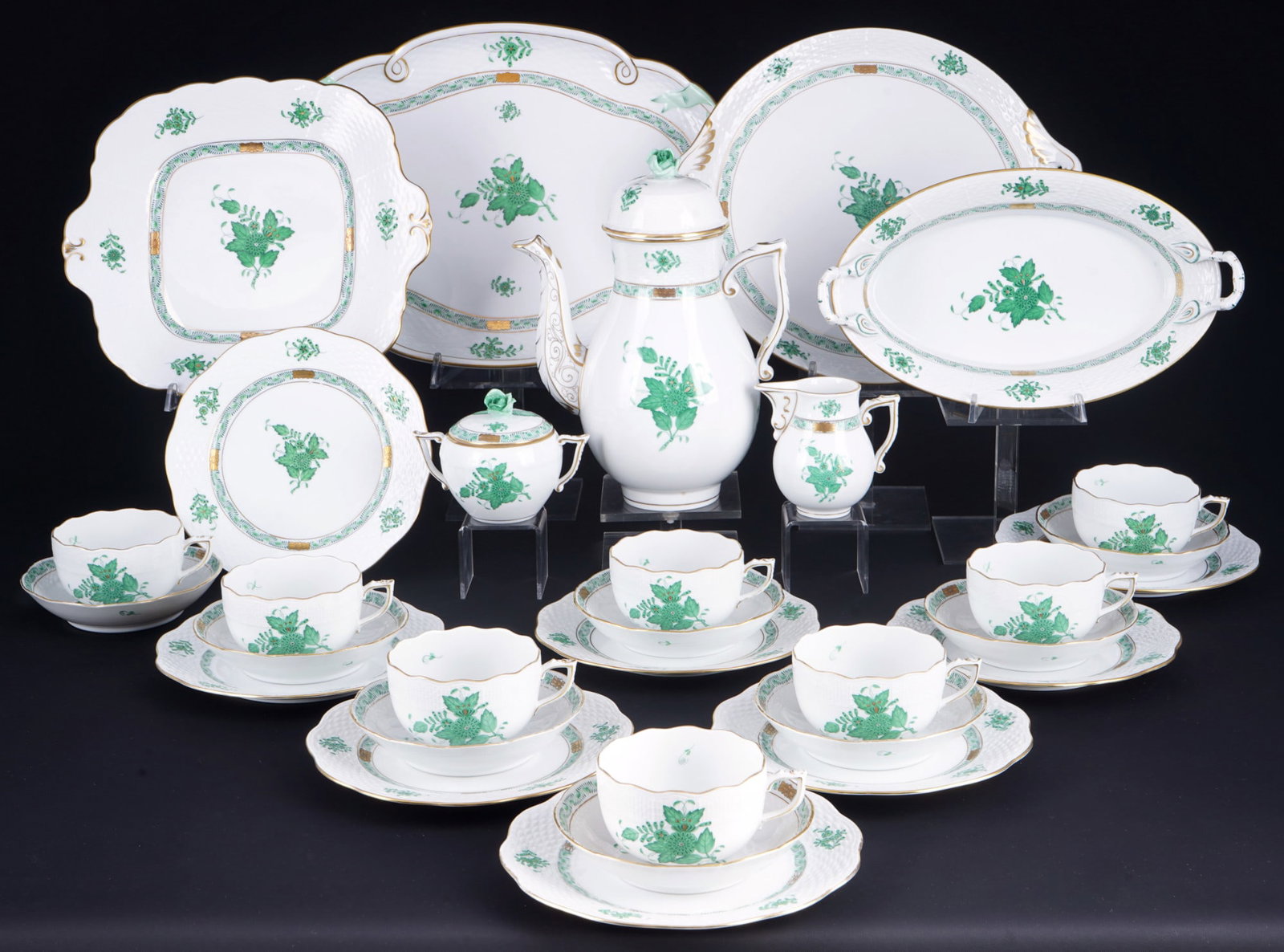 Herend Apponyi Vert tea service for 8 persons, (1 of 10)