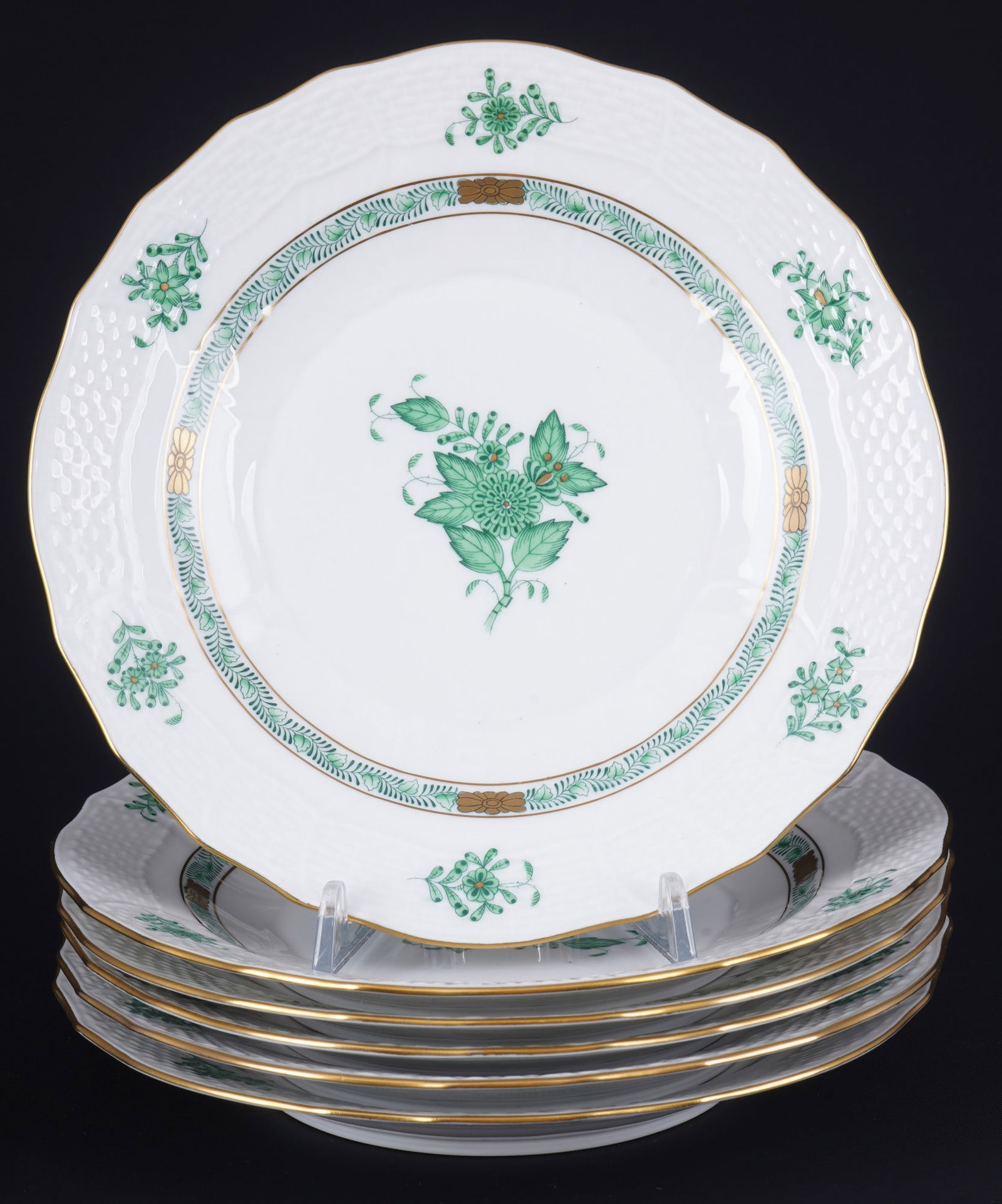 Herend Apponyi Vert 6 dessert plates,: porcelain, Hungary 20th century, blue company mark, decor AV Apponyi Vert, model no. 1520, 6x D 20.5 cm