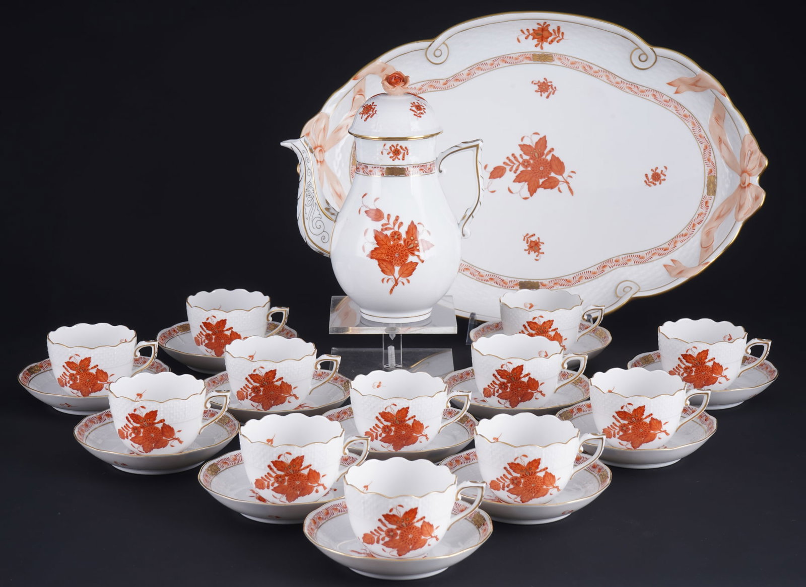 Herend Apponyi Orange mocha set for 12 persons,: 26-piece porcelain, Hungary 20th century, blue company mark, decor AOG Apponyi Orange, 12x mocha cups #711 H 5 cm x D 7 cm, 12x saucers #711 D 11.5 cm, 1x pot #612 H 19.5 cm x D 10.5 cm, 1x ribbon tra